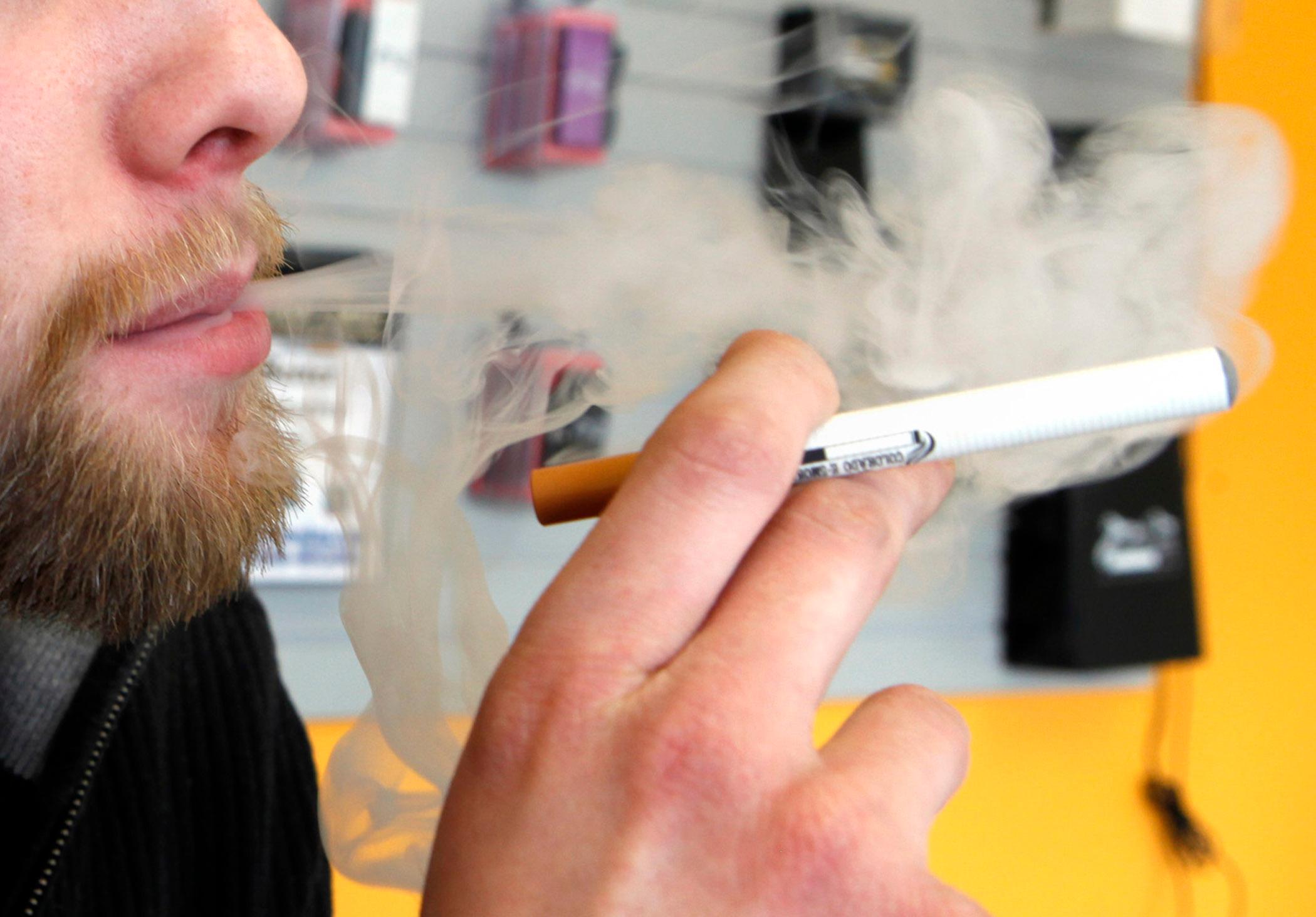Photo: E-cigarette (AP Photo)