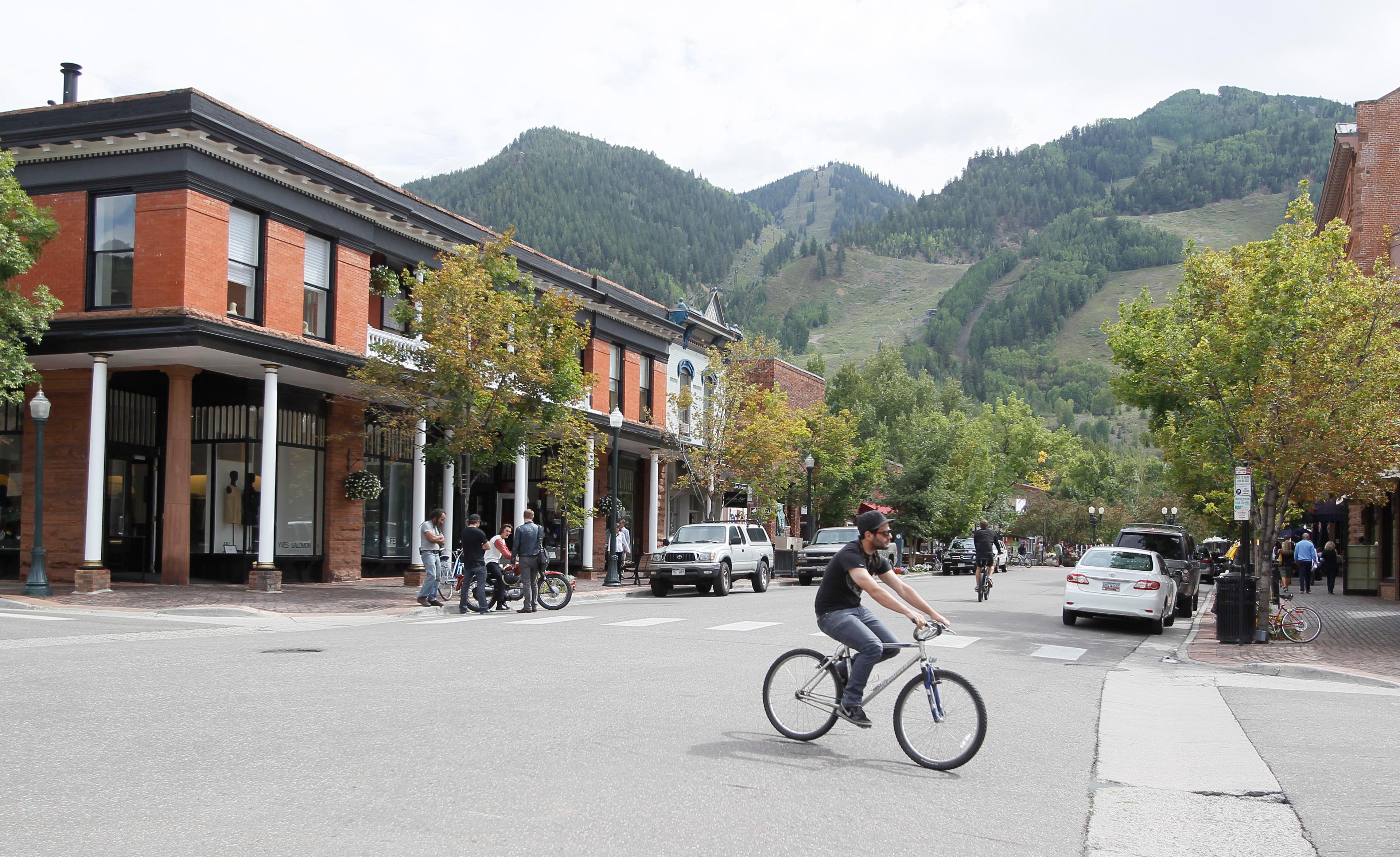 Aspen, Colo., with Aspen Mountain in background