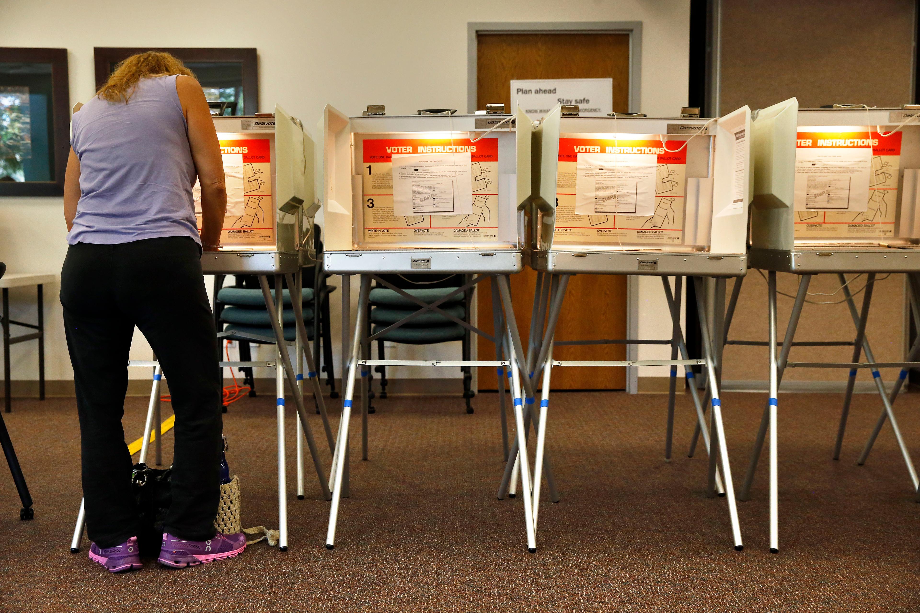 Photo: Primary voting June 2016 (AP Photo)