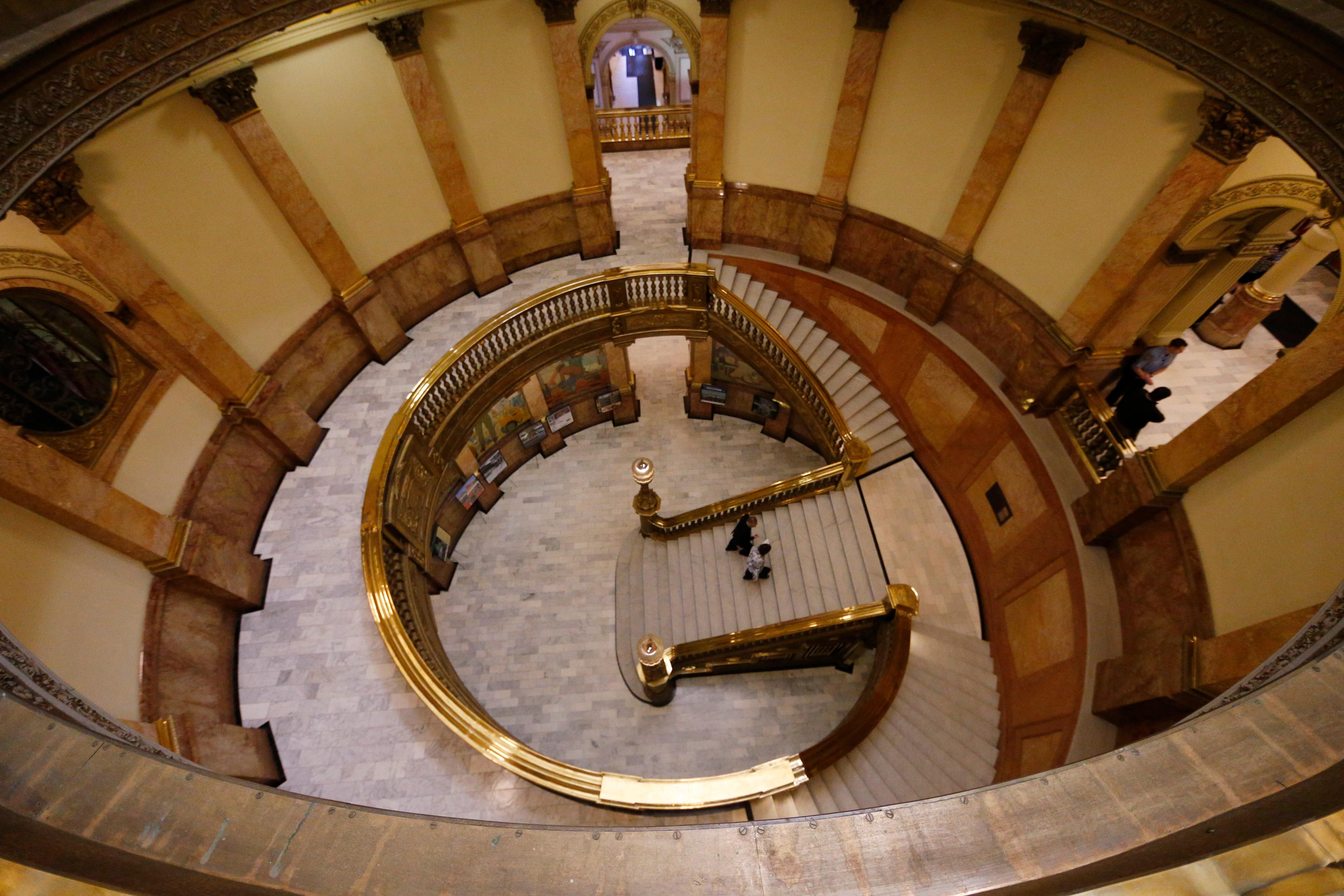 Photo: State Capitol steps (AP Photo)