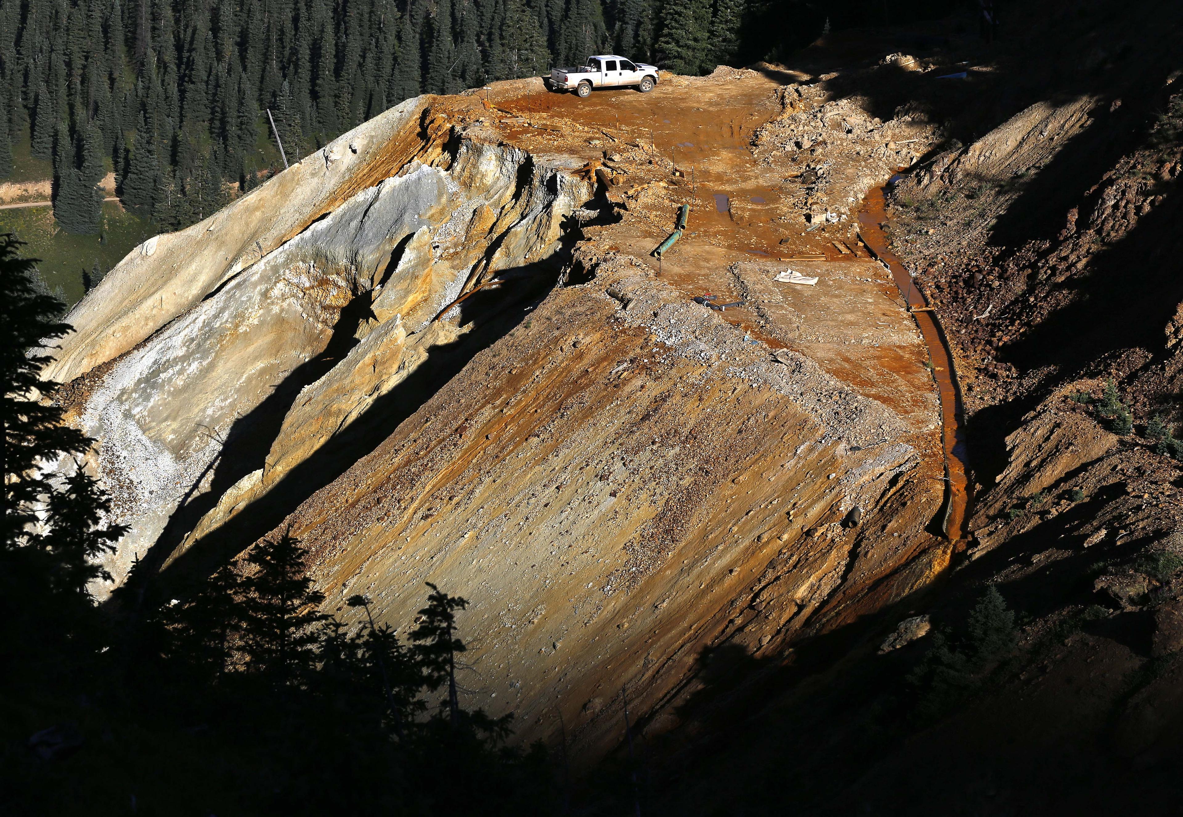 Photo: Gold King Mine Entrance Aug 13 Aerial (AP)
