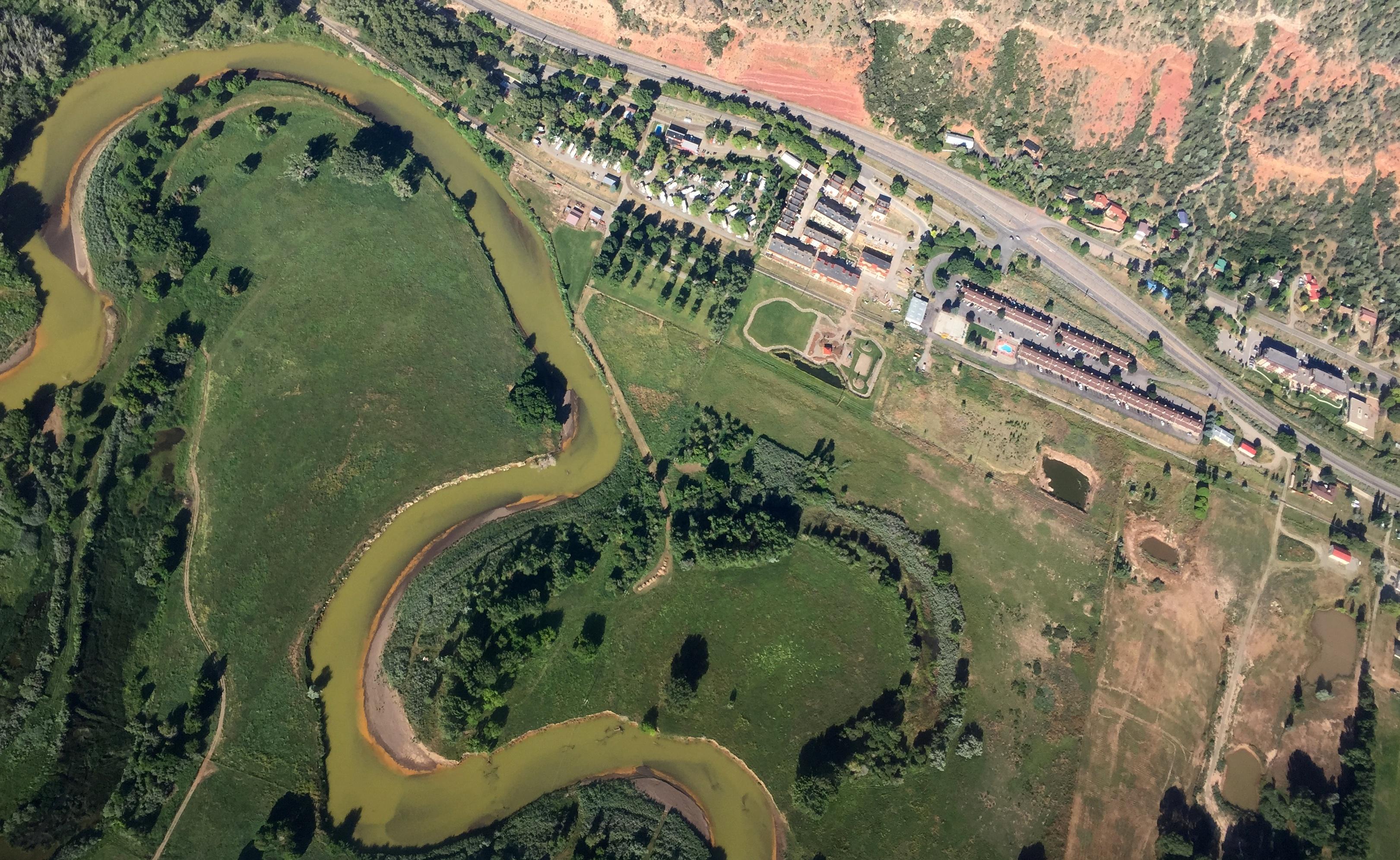 Photo: Gold King Mine Aerial, Animas River (Hood)