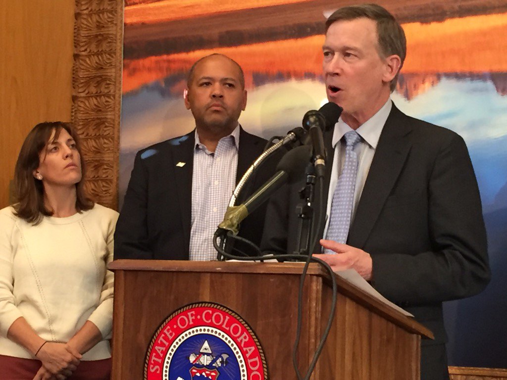 Photo: Hickenlooper at podium 11.18.15 (Staff)