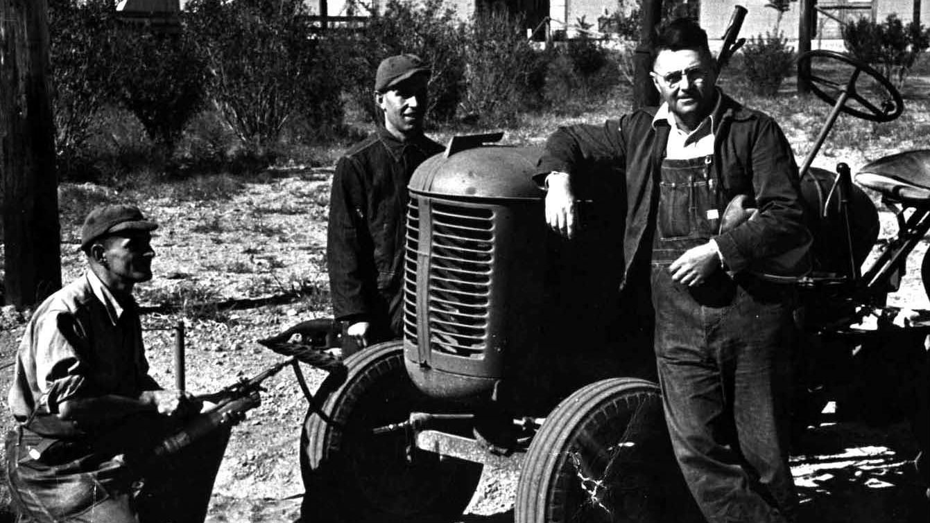 Photo: German POW farm labor