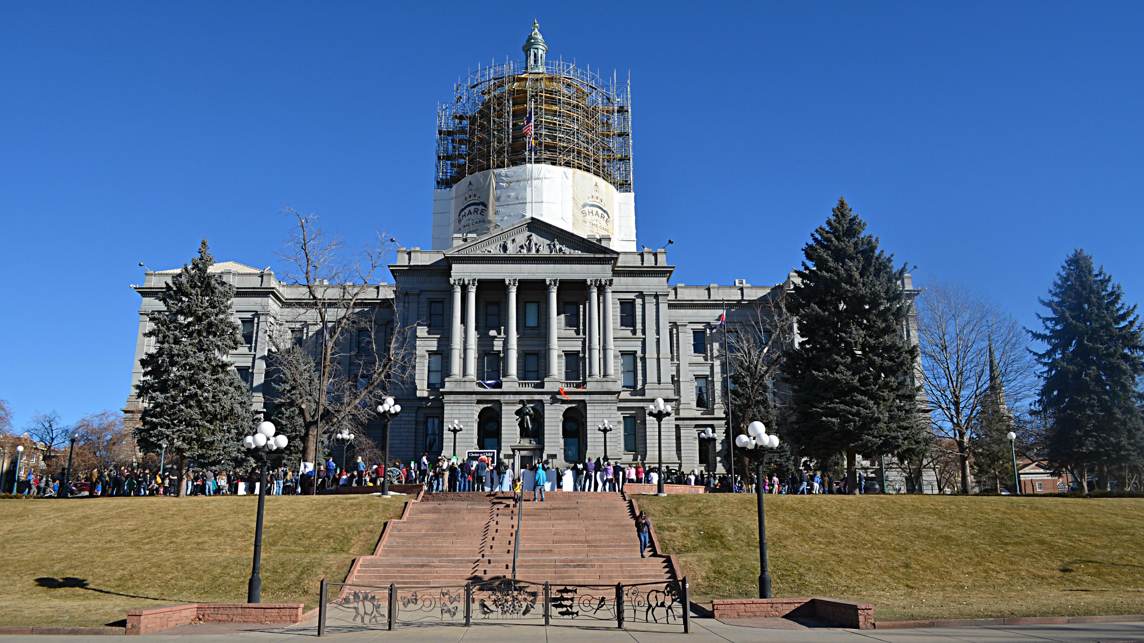 Photo: State Capitol Winter 2014