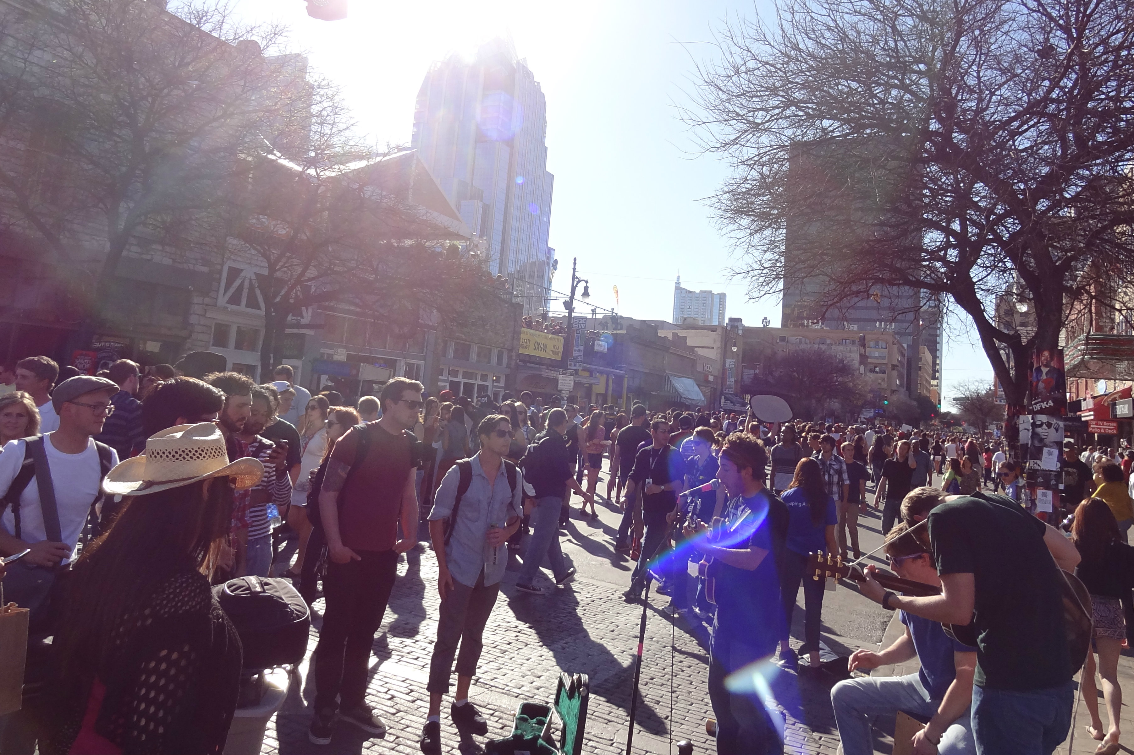 Photo: SXSW band performs in Sixth Street 3-2