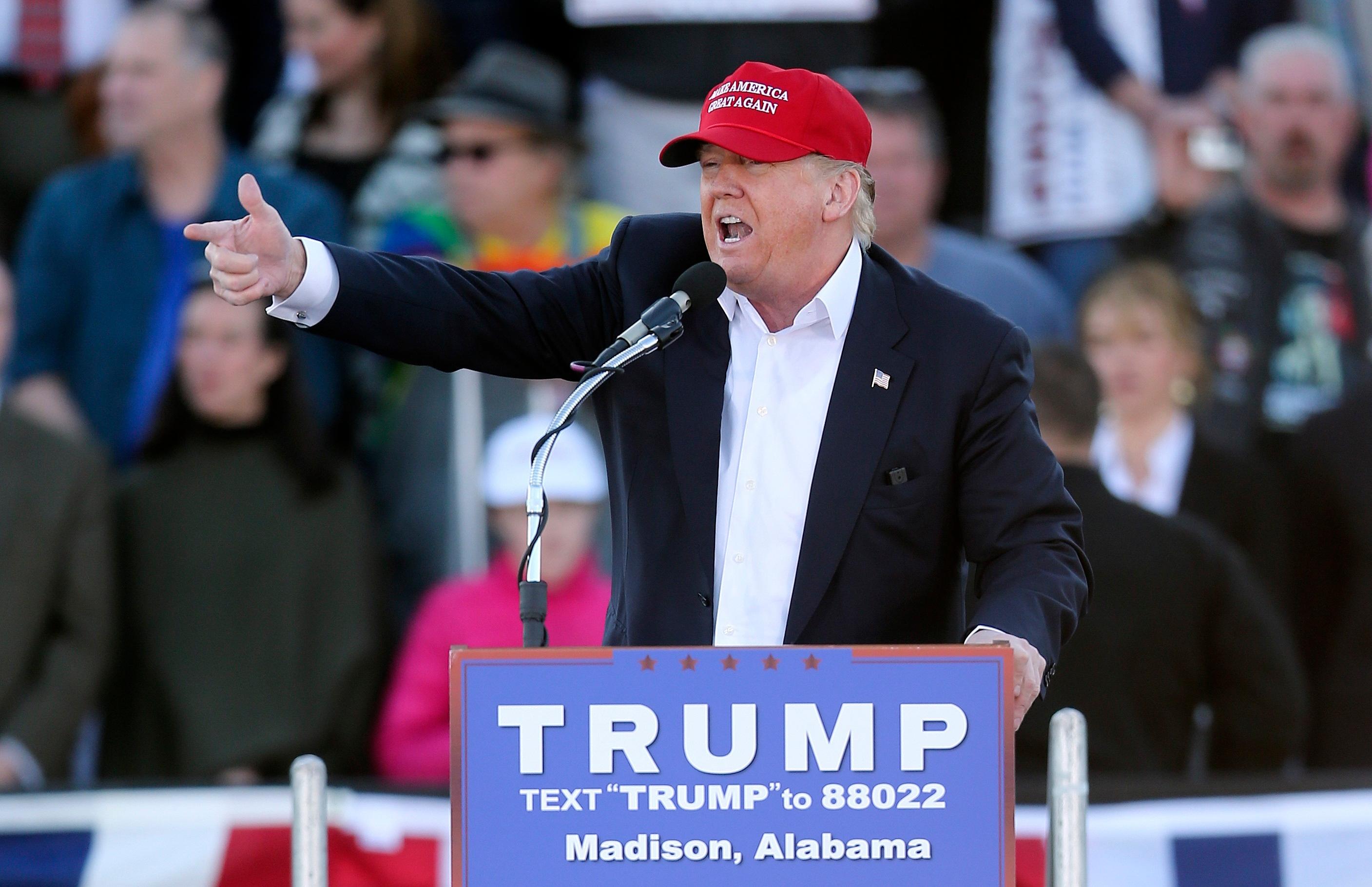 Photo: Donald Trump shooting gesture during speech