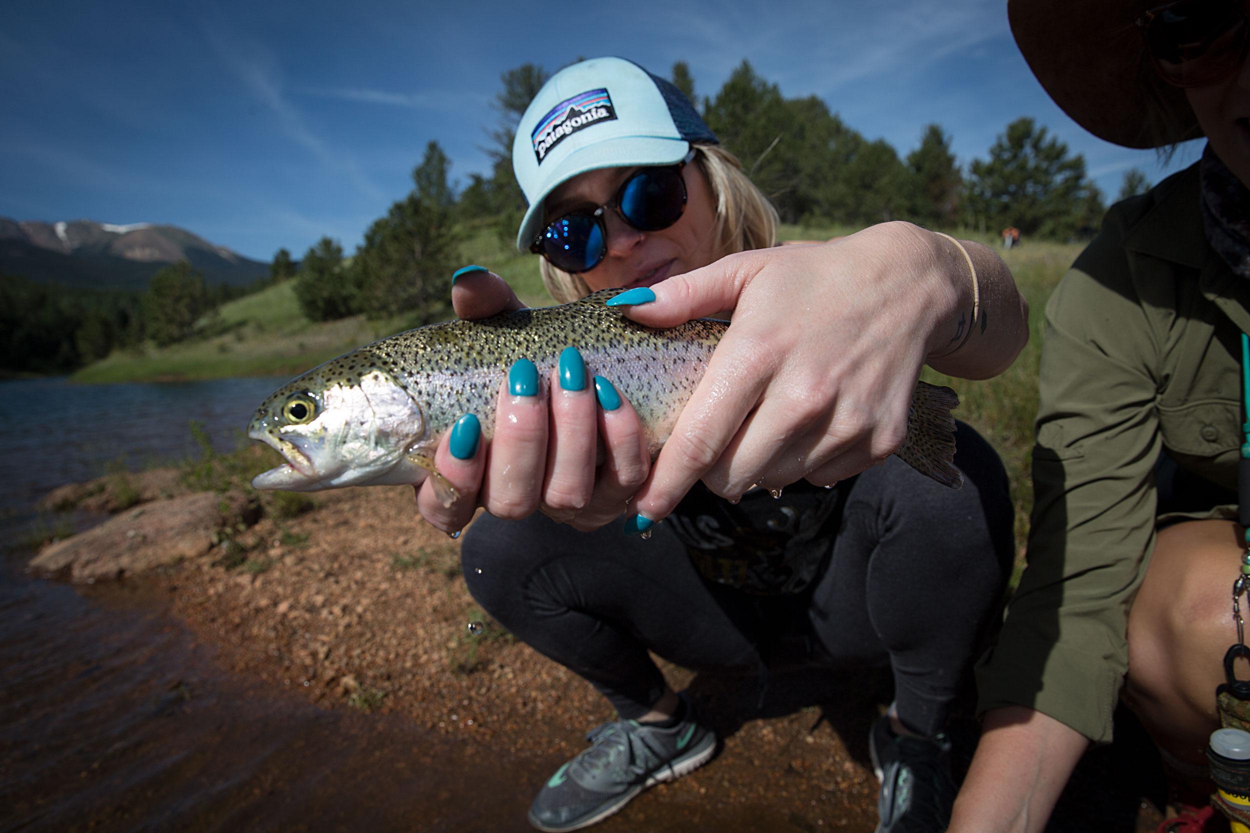 How Do You Hook More Women On Fly-Fishing? Get More Women Guides