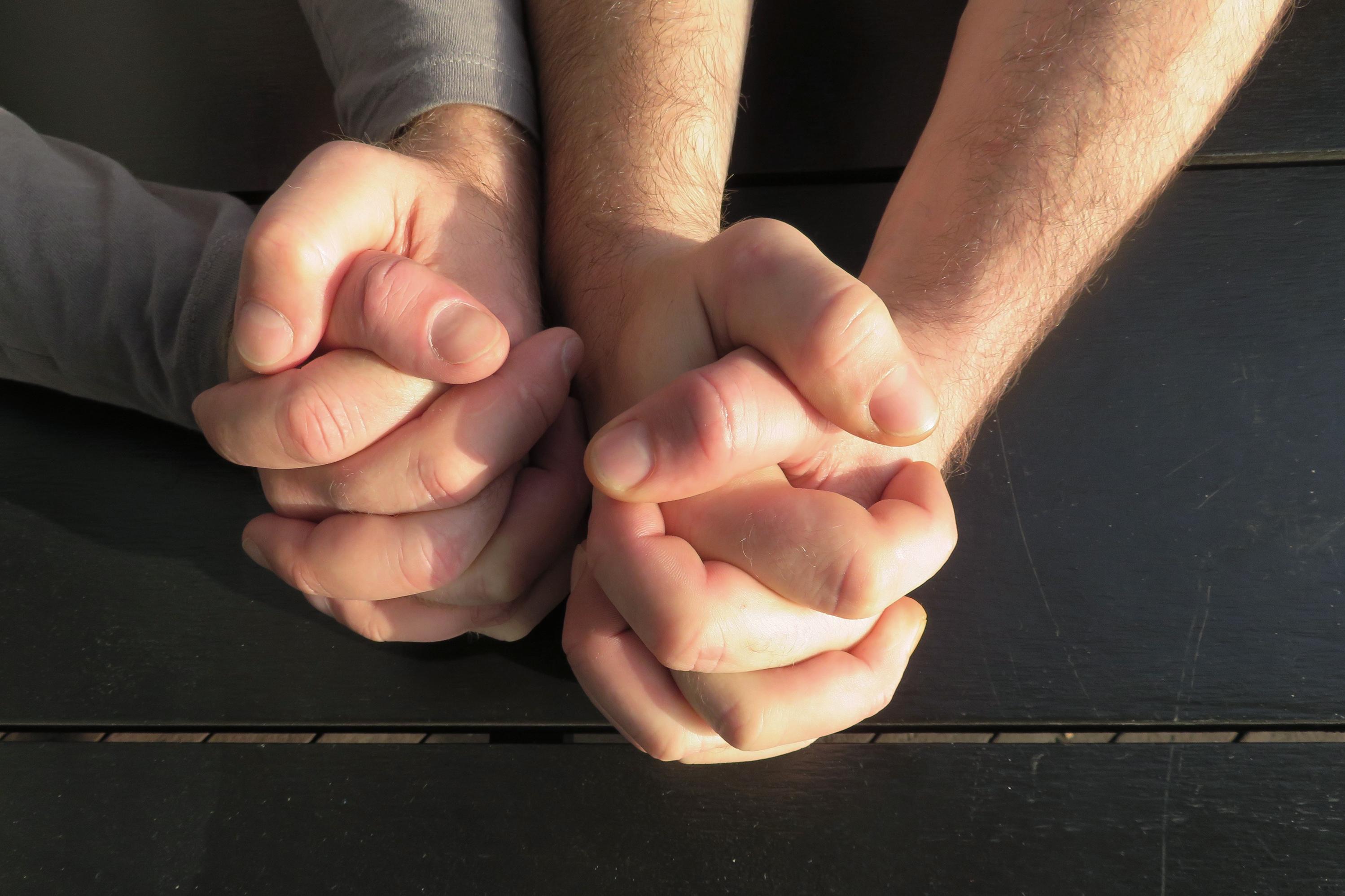 abu-kadr-and-artur-hands