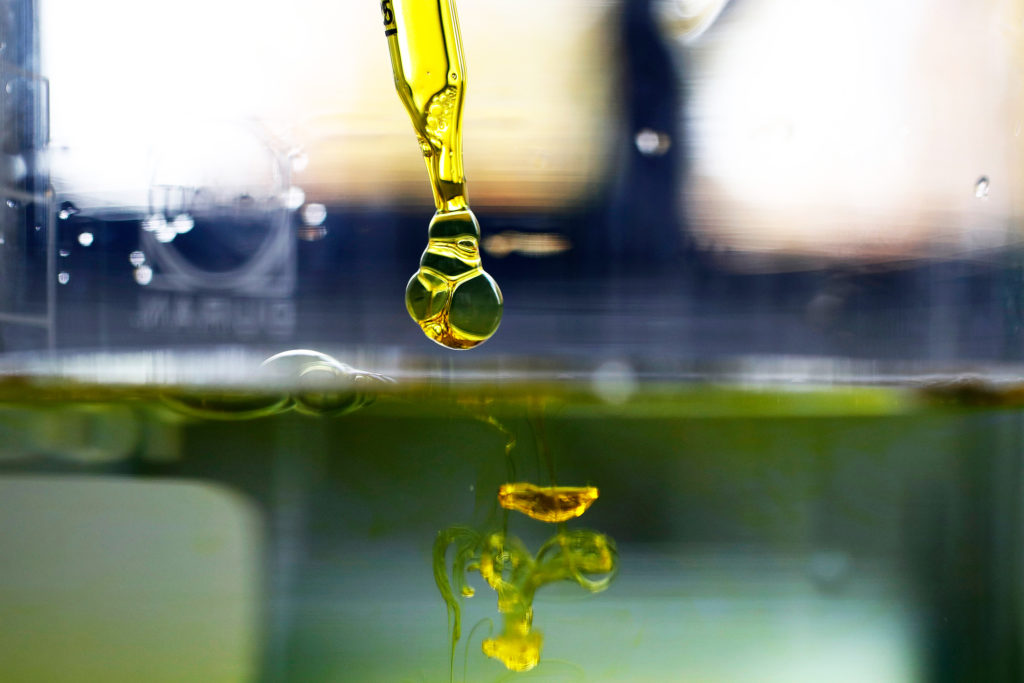 cannabis-oil-1