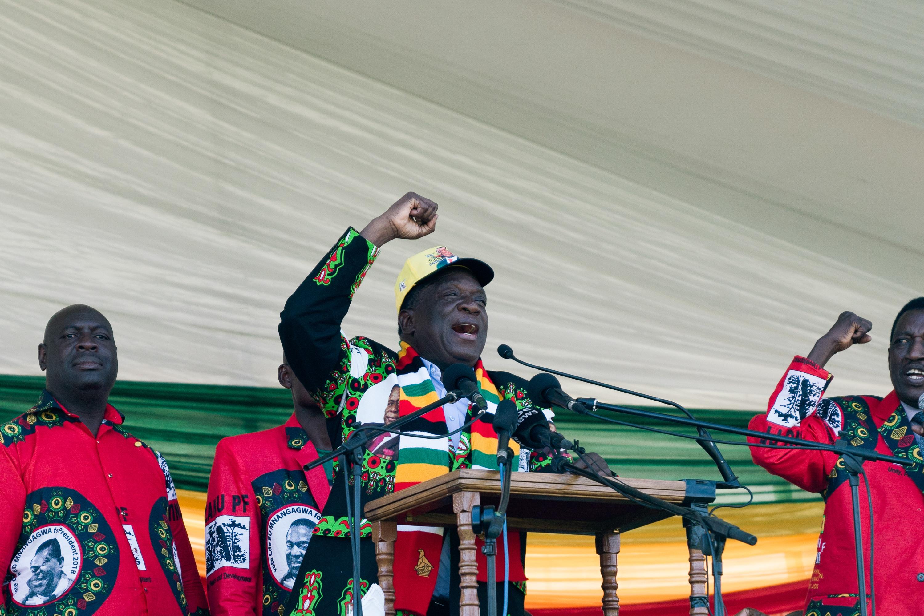 2018-06-23-rally-mnangagwa-charbage-12-2
