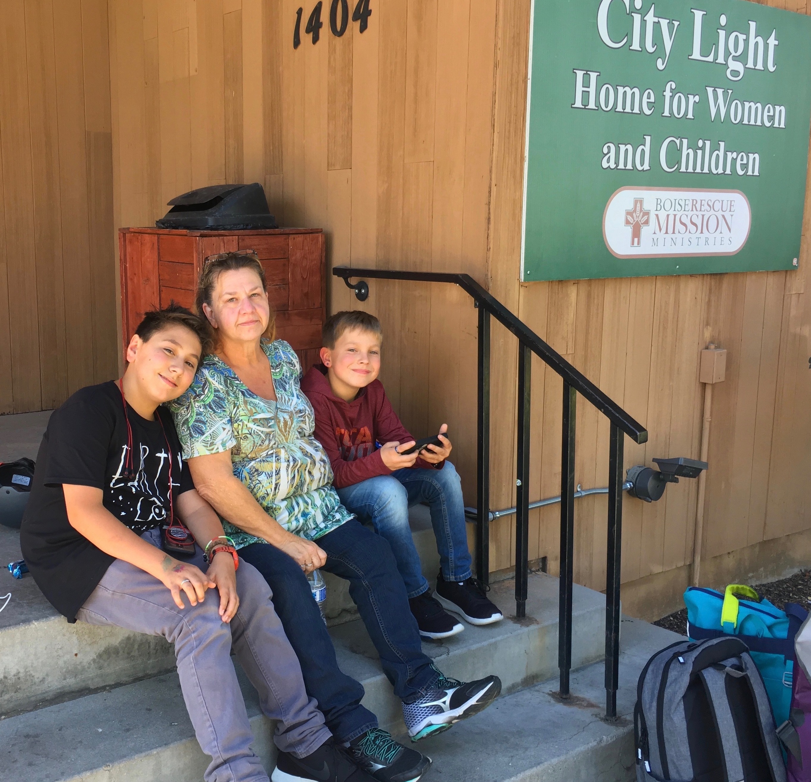 homeless-family-outside-shelter-1-