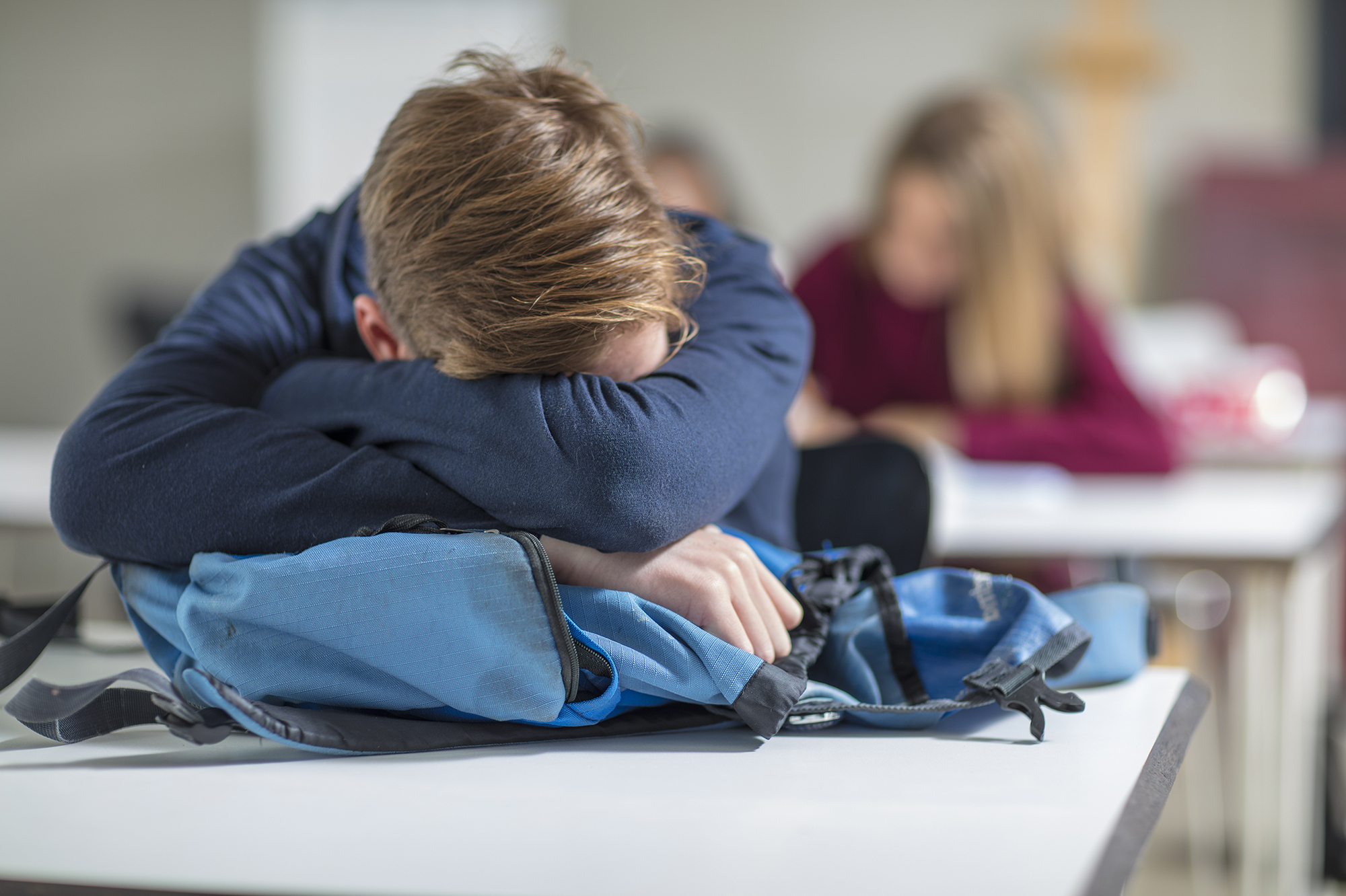 teen-boy-sleeping