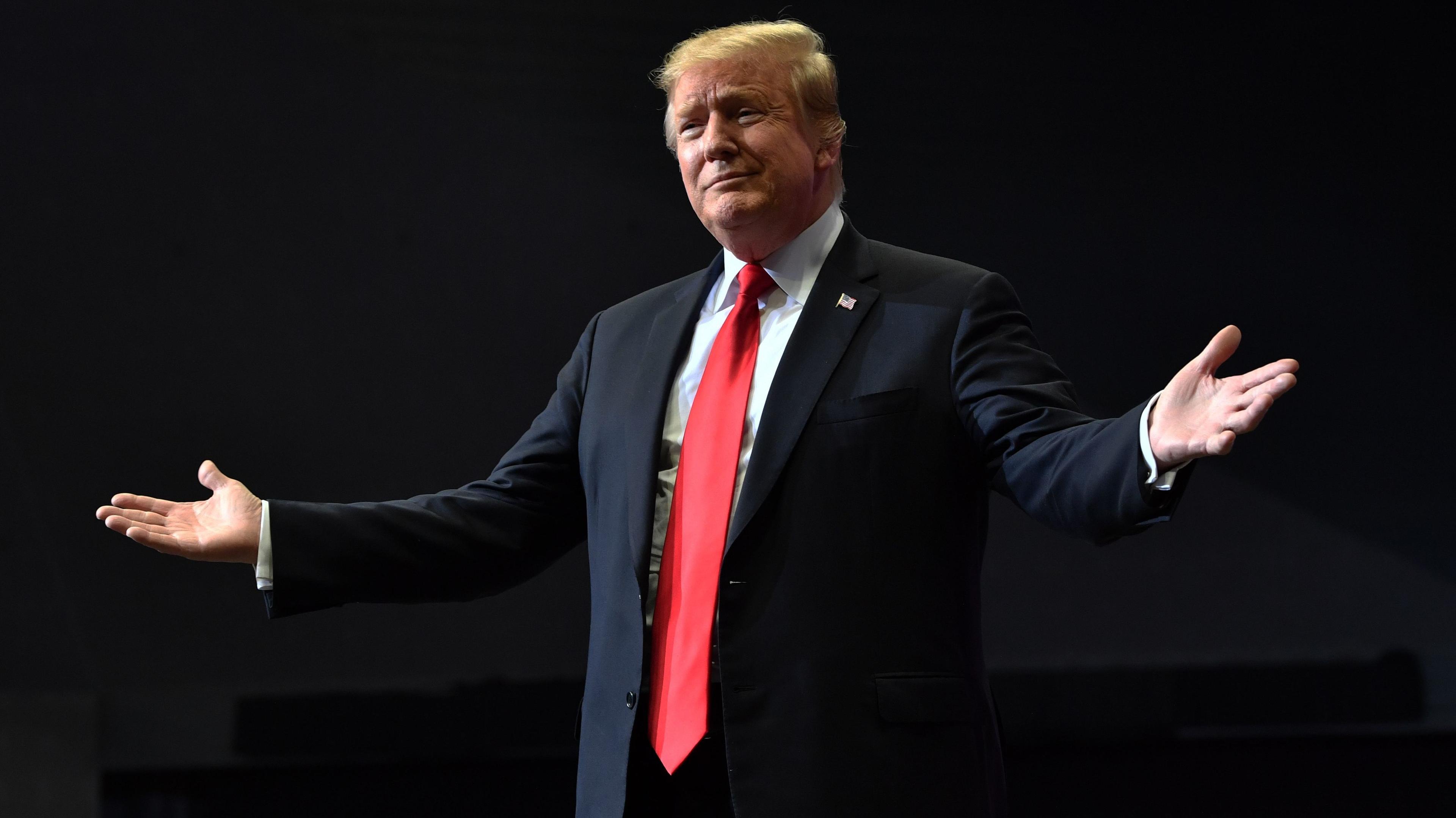 gettyimages-1133312158trump