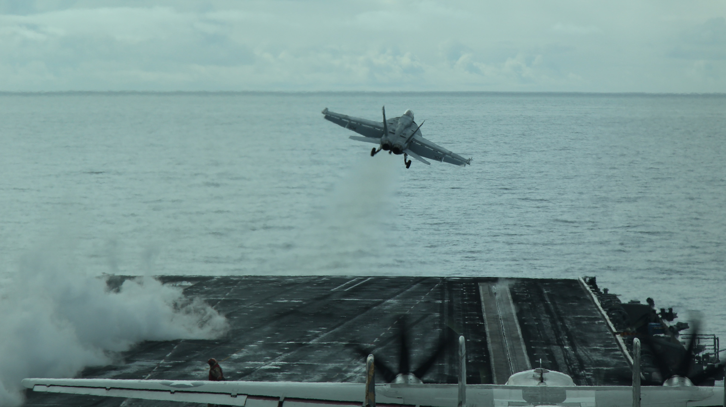20190517-f-18-super-hornet-launched-by-a-steam-powered-catapult-system-off-the-deck-of-the-uss-theodore-roosevelt-over-the-gulf-of-alaska-during-northern-edge-2019