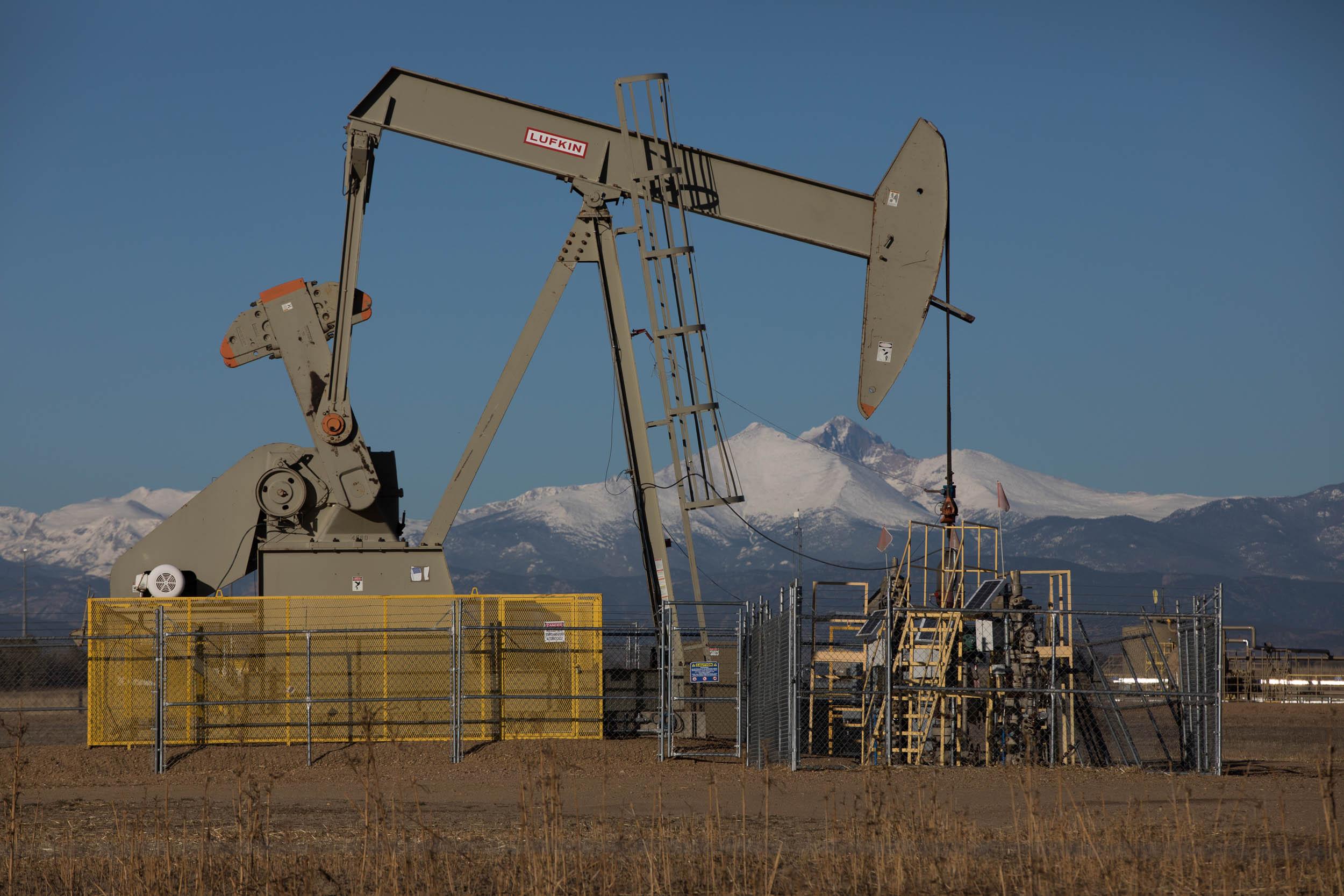 Weld County Oil And Gas Drilling Extraction Longs Peak