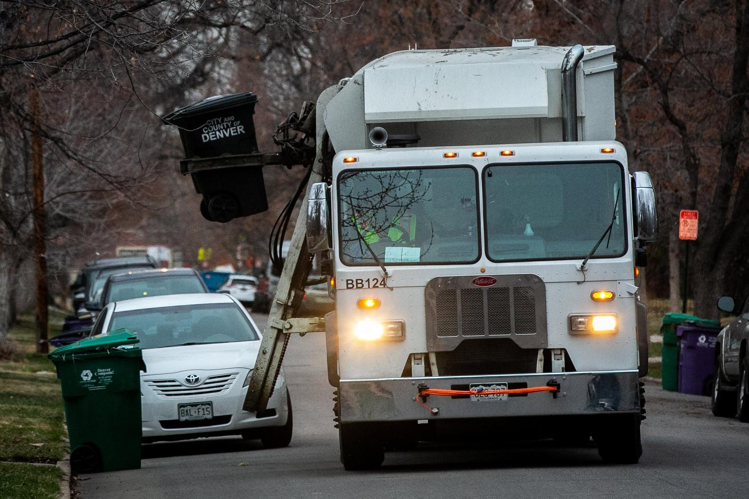 Louisville launches the nation’s first EV garbage and recycling fleet