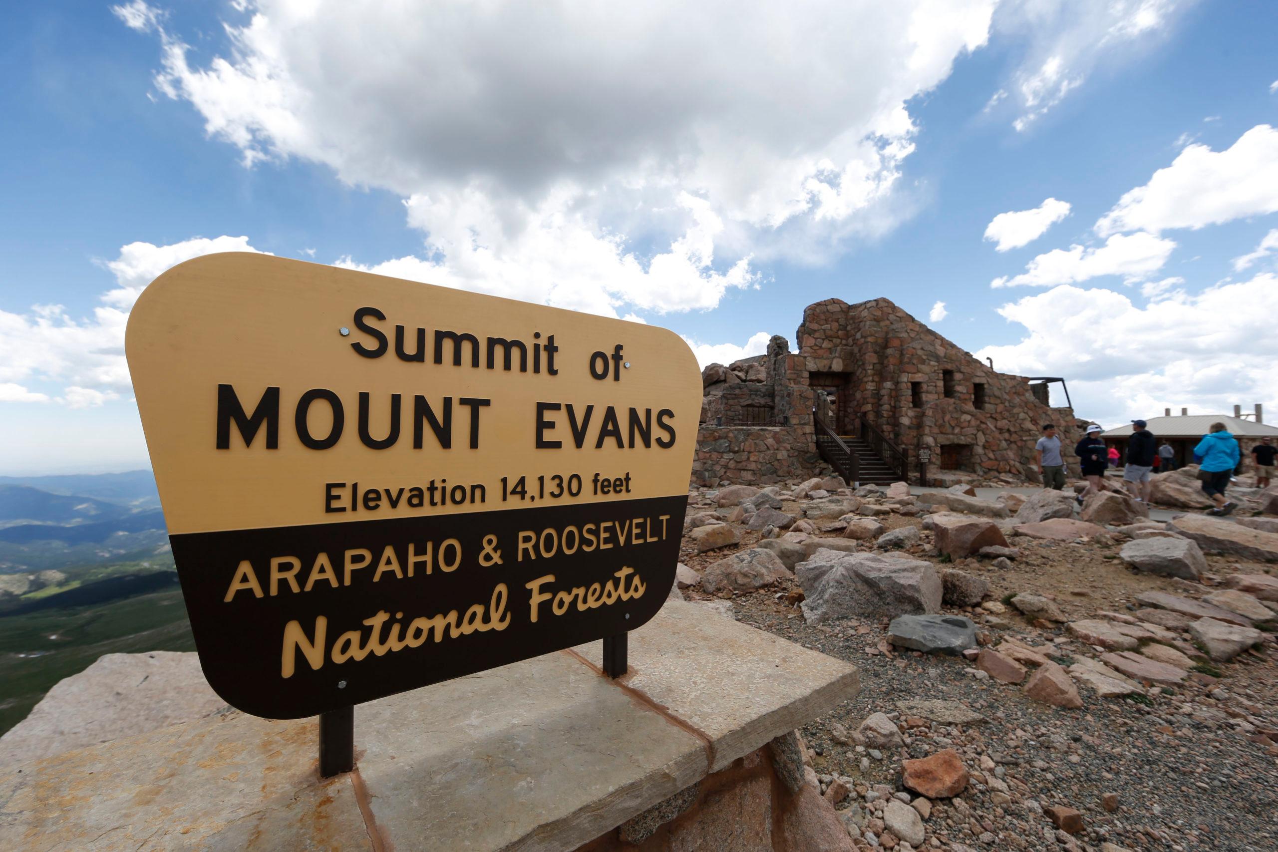 summit house on mount evans, Mount Evans Scenic Byway