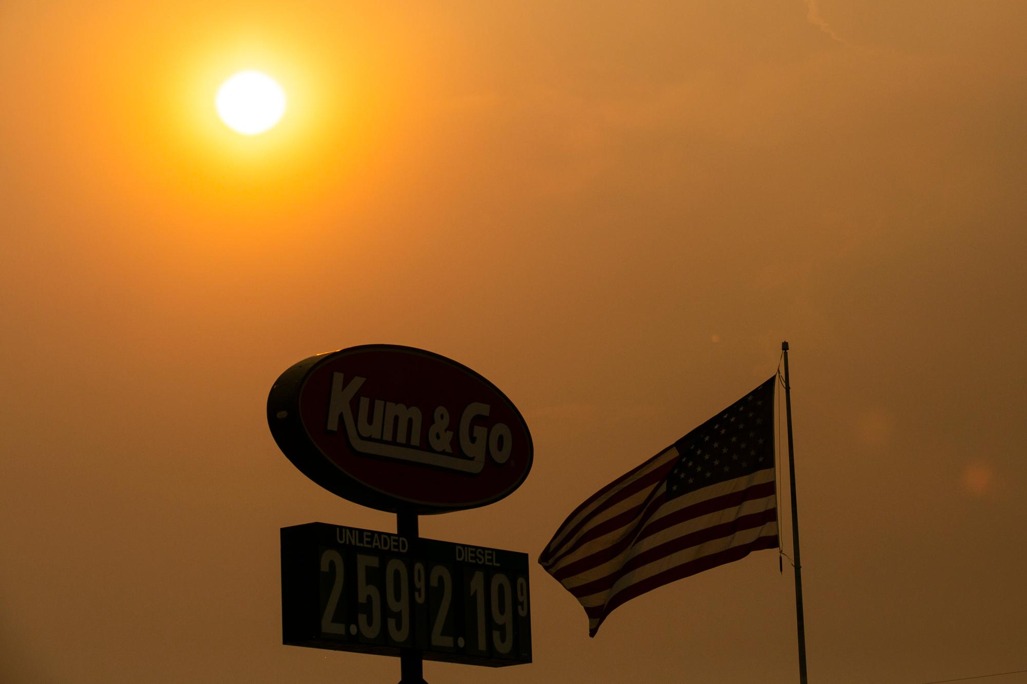 GRAND JUNCTION PINE GULCH FIRE SMOKE