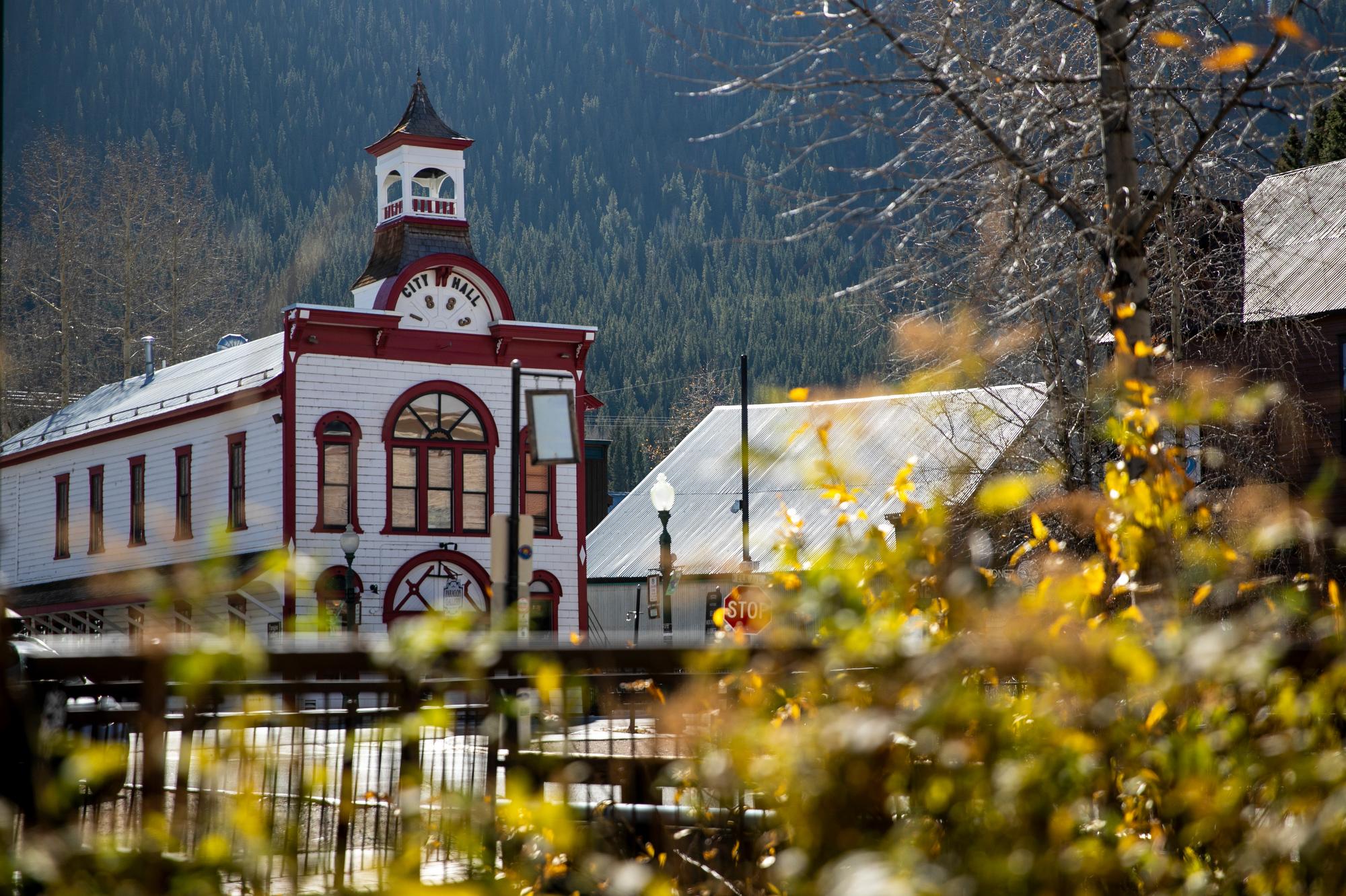 CRESTED-BUTTE—CITY-HALL-FALL-201024