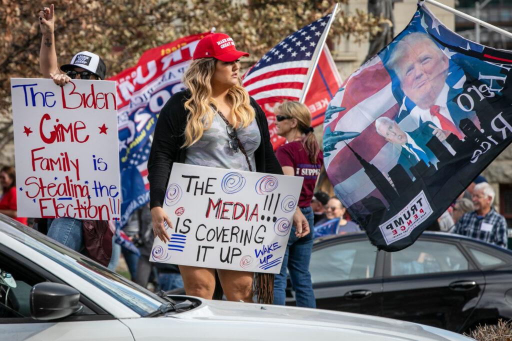 201107-TRUMP-RALLY-COLORADO-SPRINGS