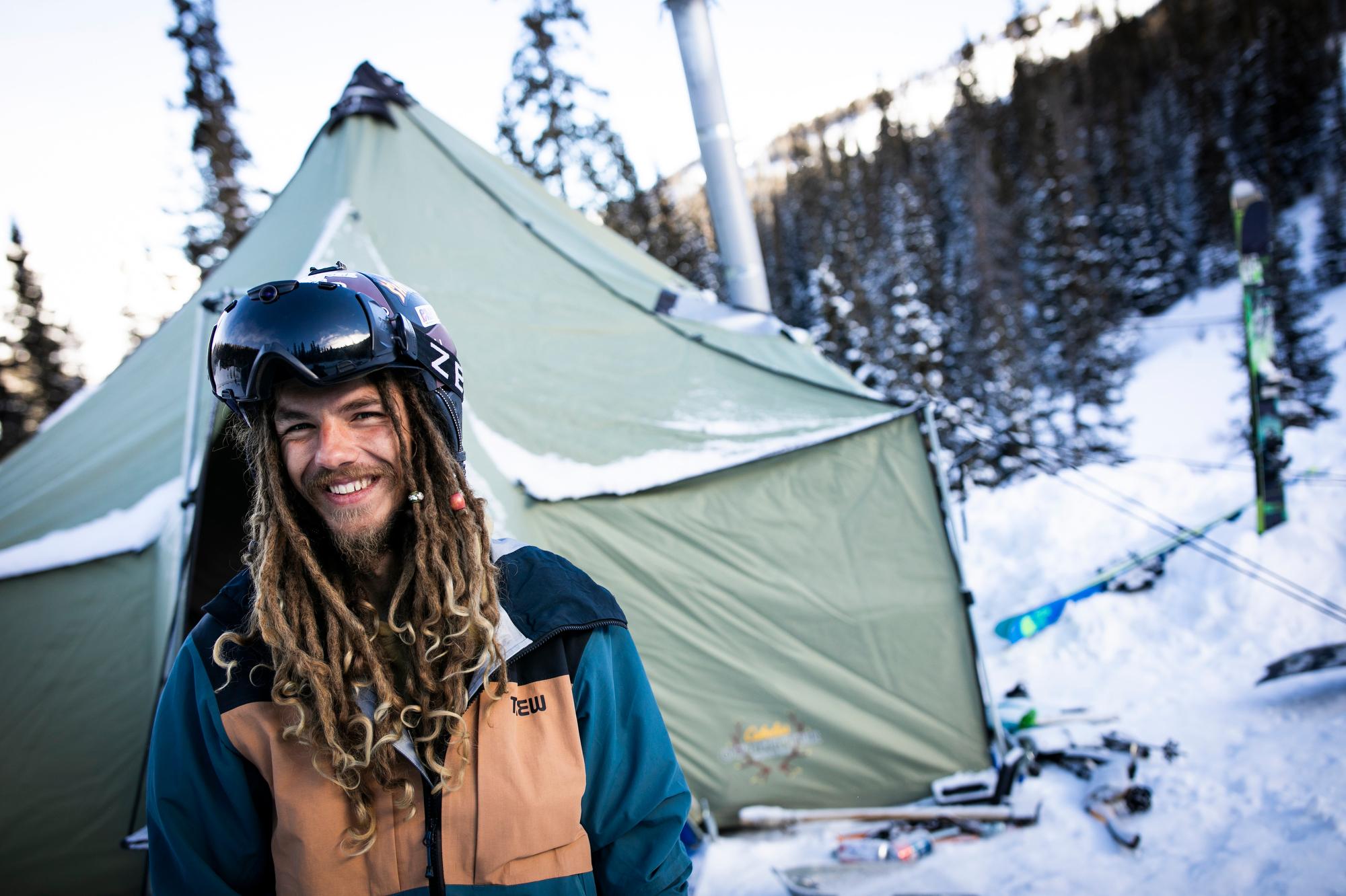 LOVELAND-PASS-SKIERS-SNOWBOARDERS-KERVIN-201231