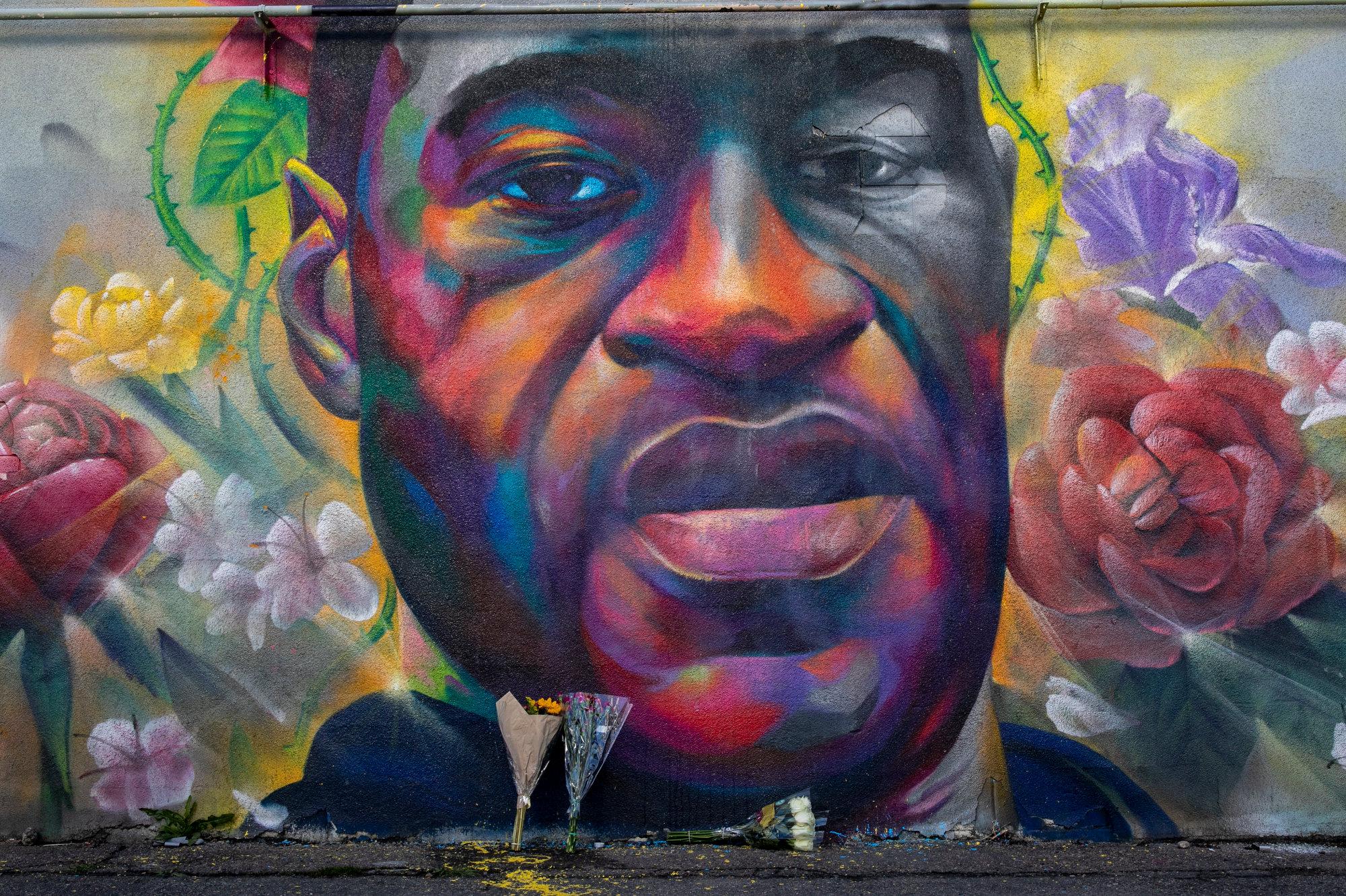 210420-FLOYD-MURAL