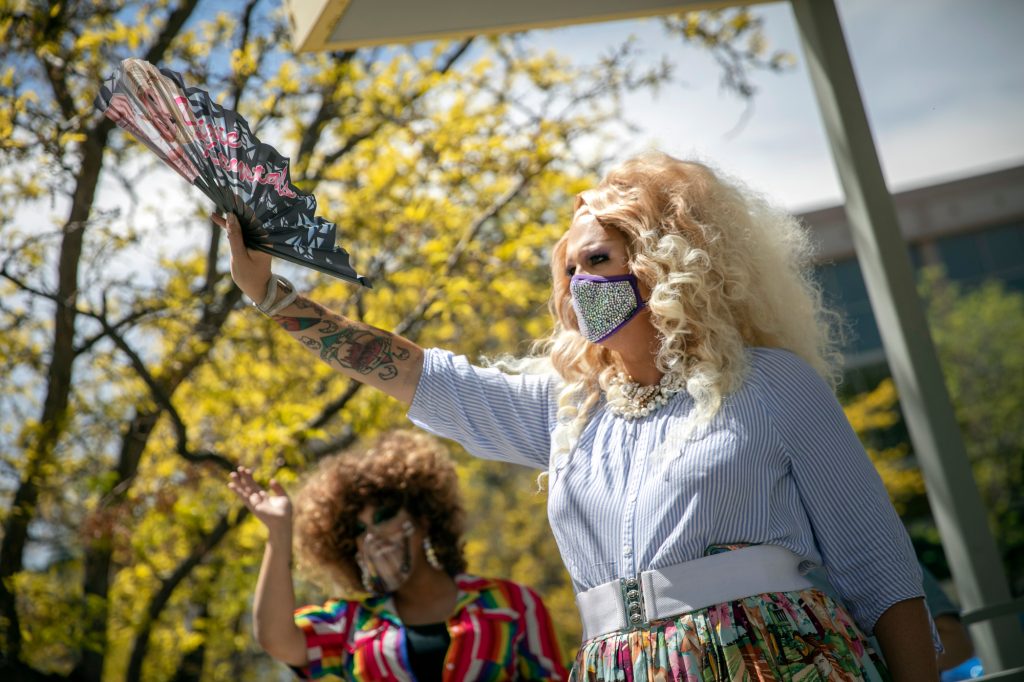 DRAG-QUEEN-VACCINATION-CLINIC-CENTER-COLFAX-210519