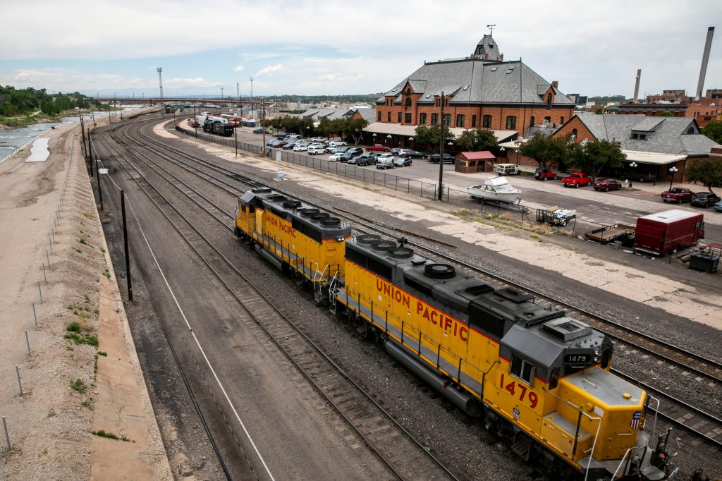 PUEBLO-UNION-DEPOT-FREIGHT-TRAIN-LOCOMOTIVE-210526