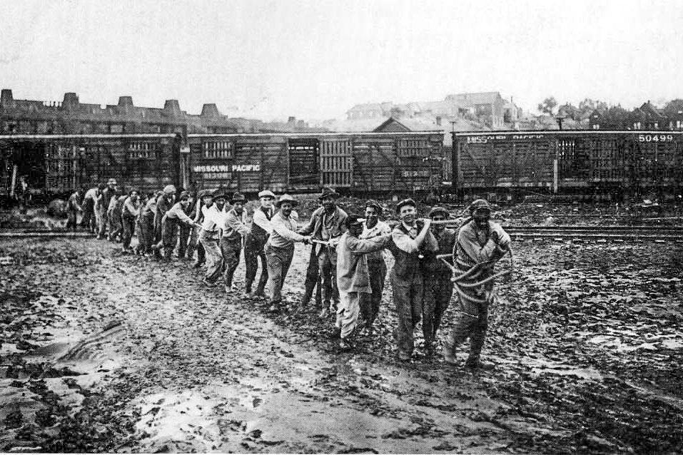 PUEBLO-FLOOD-ARCHIVE-TEAMWORK