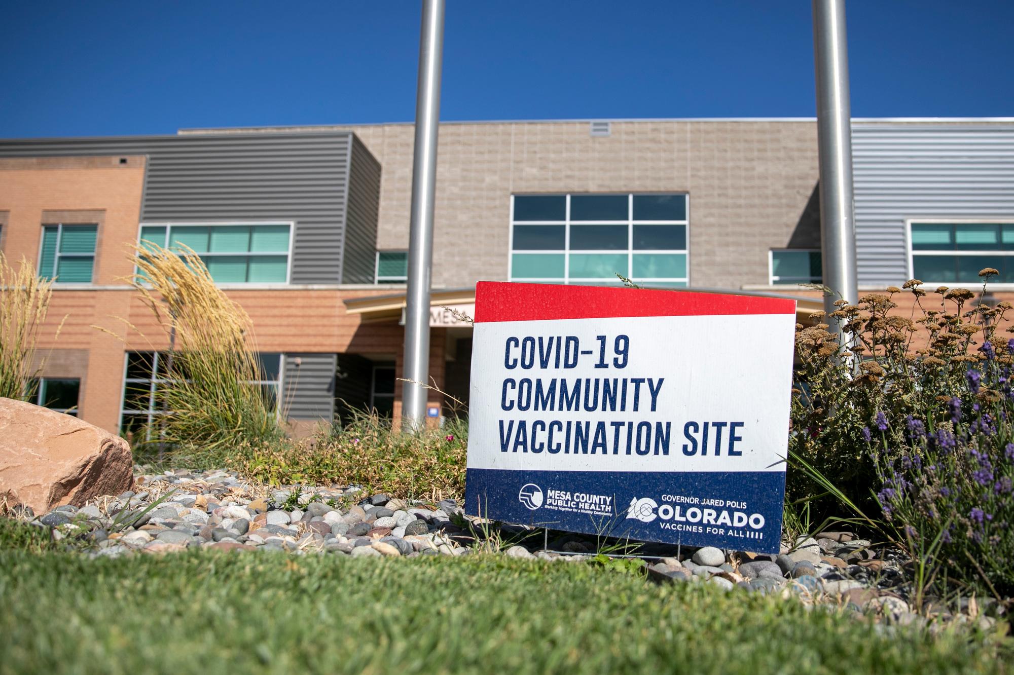 210826-MESA-COUNTY-PUBLIC-HEALTH-VACCINATION-SIGNS