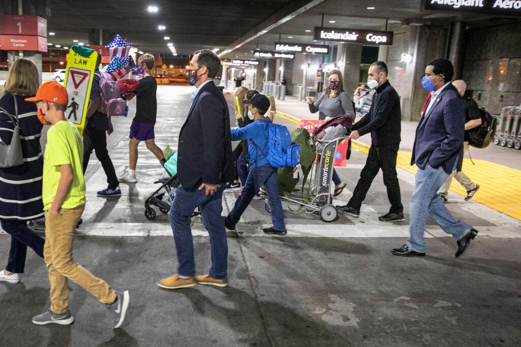 211005-SIDDIQI-AFGHAN-TRANSLATOR-FAMILY-ARRIVES-DIA-005