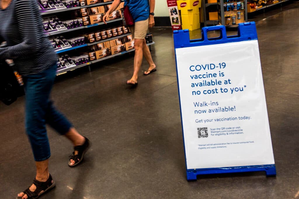211010-COVID-VACCINE-WALMART
