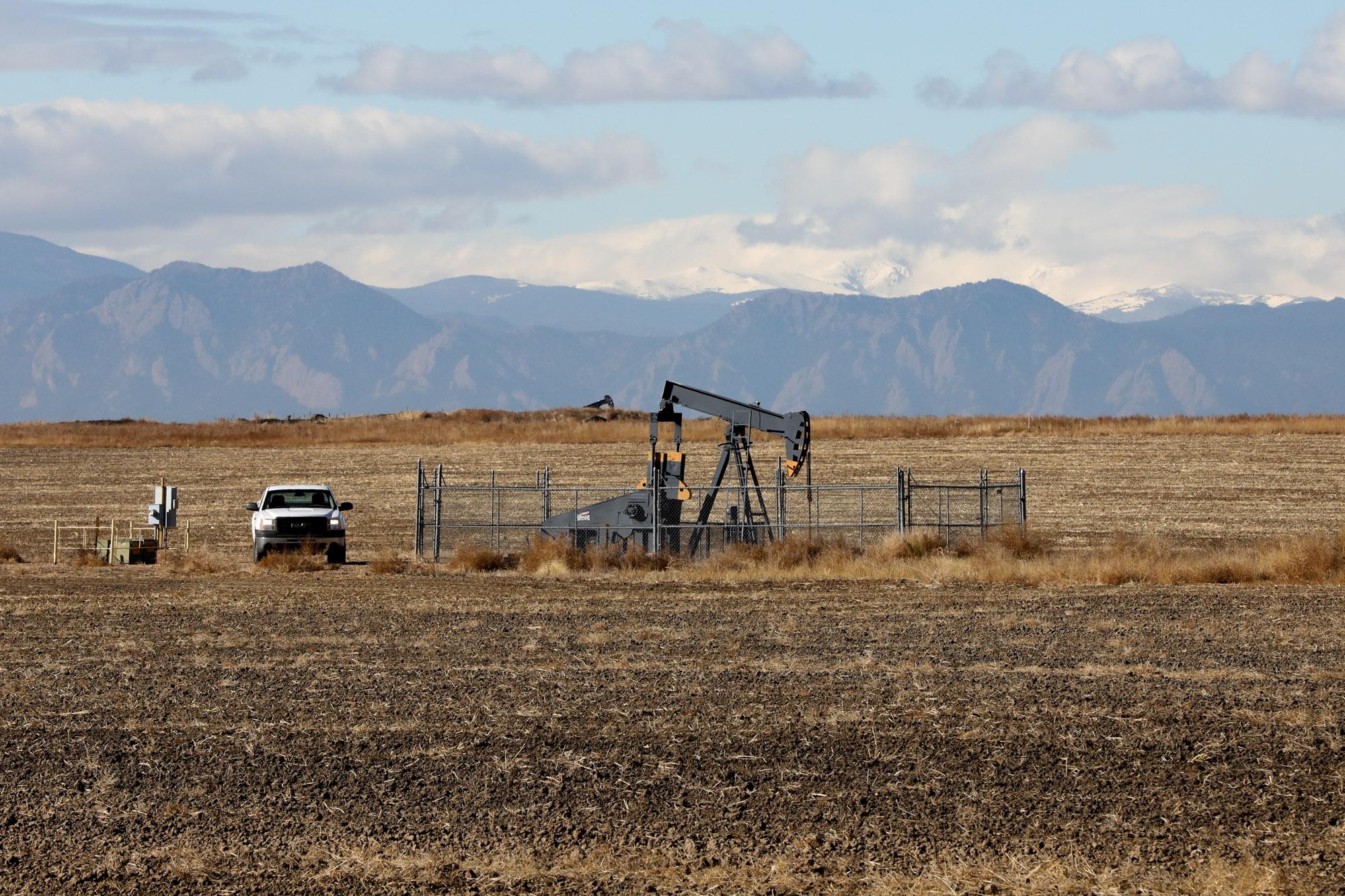 211103-OIL-PUMP-JACK-WELD-COUNTY