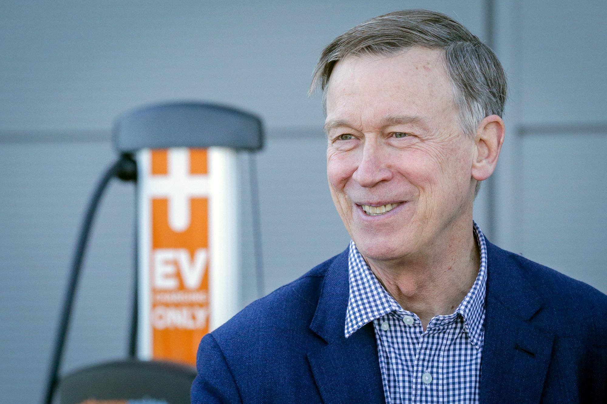 211112-HICKENLOOPER-EV-EDGEWATER