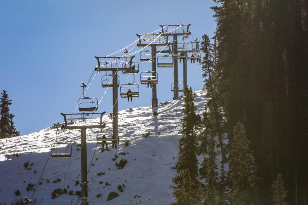 211130-SKI-SEASON-ARAPAHOE-BASIN