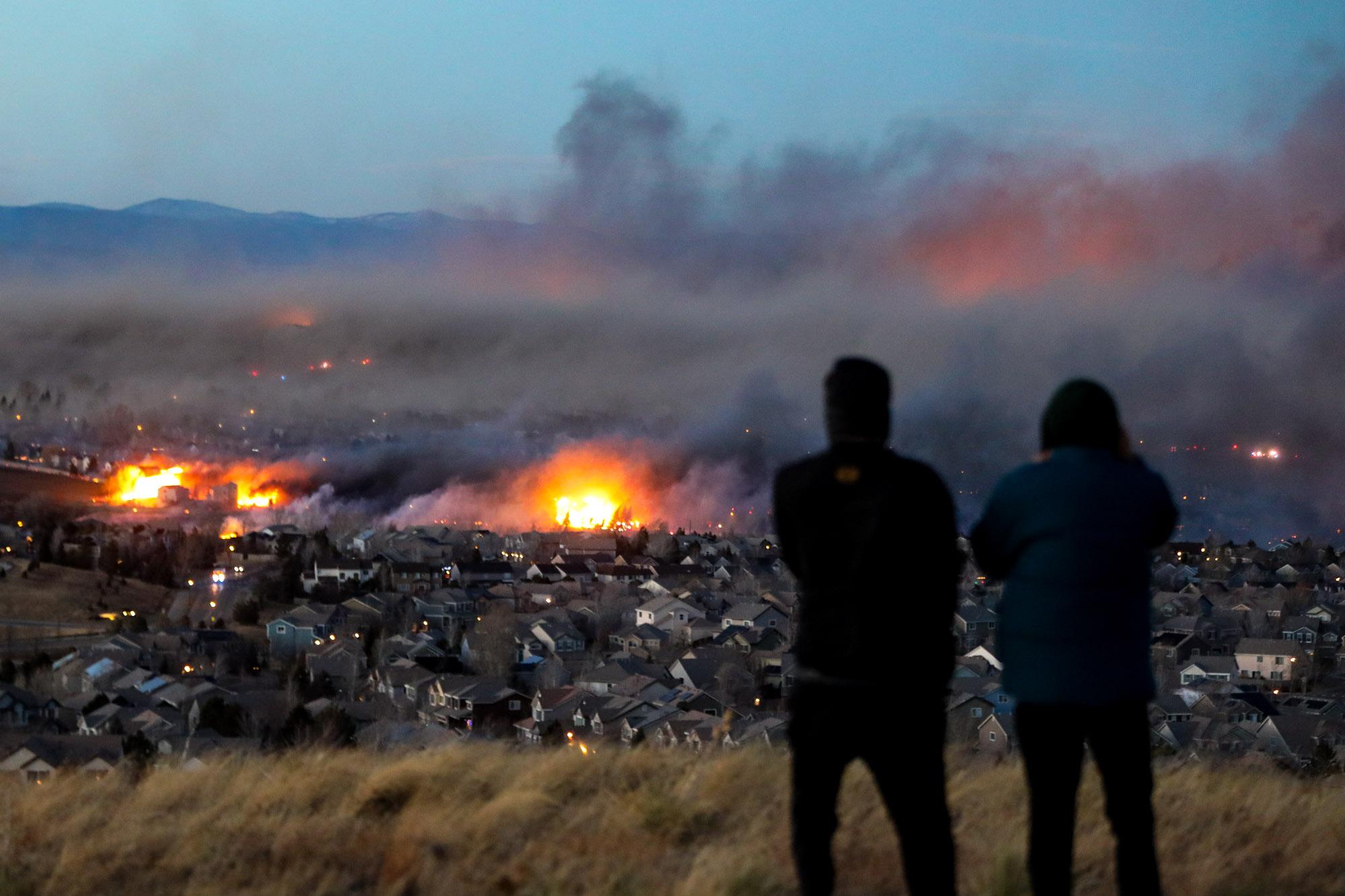 211230-WIND-WILDFIRE-FRONT-RANGE