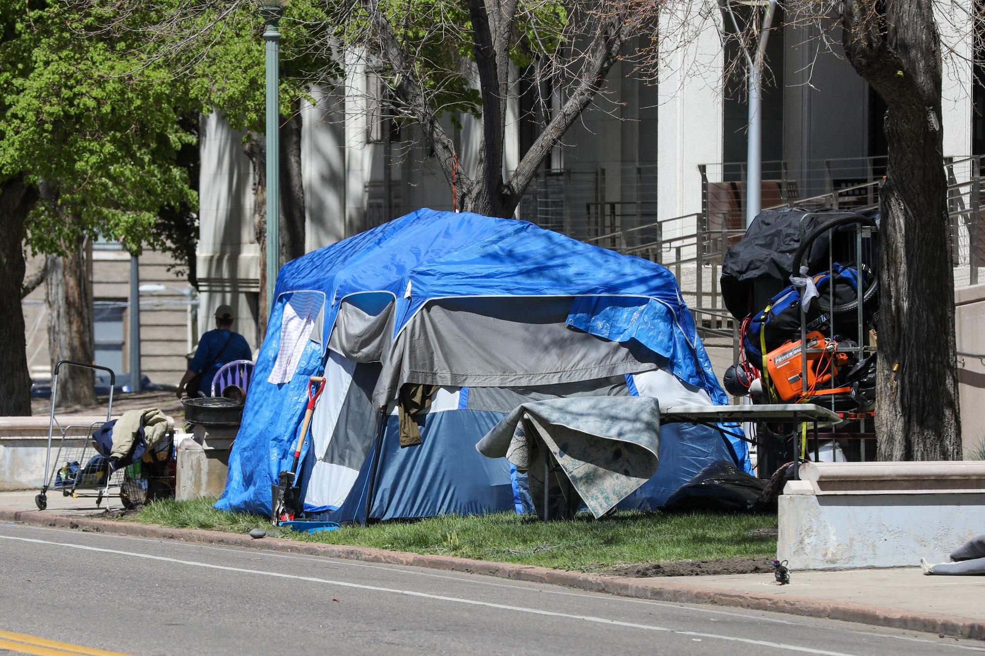 220511-HOMELESS-TENT-DENVER