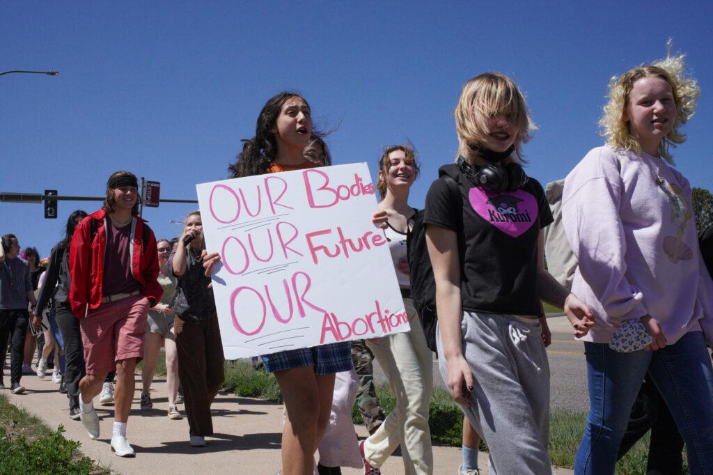 220512-ROE-HIGH-SCHOOL-WALKOUT