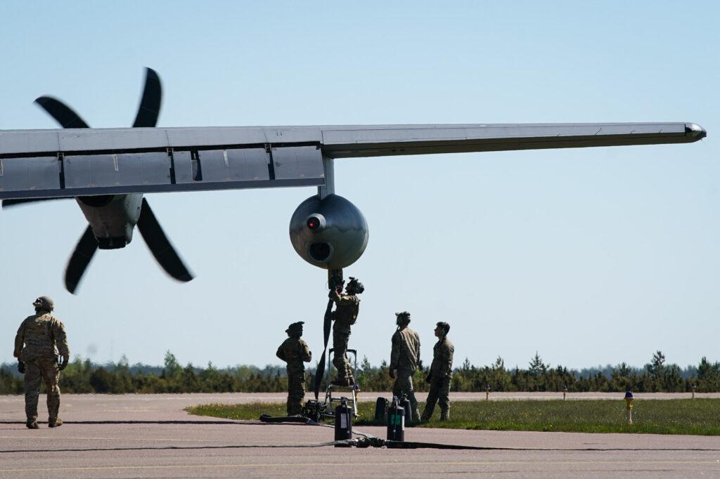 220524-ESTONIA-KURESSARE-HOT-REFUEL