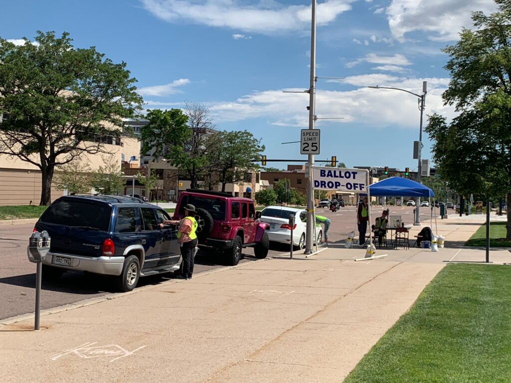 20220628-POLLING-CENTER-CENTENNIAL-HALL-COLORADO-SPRINGS