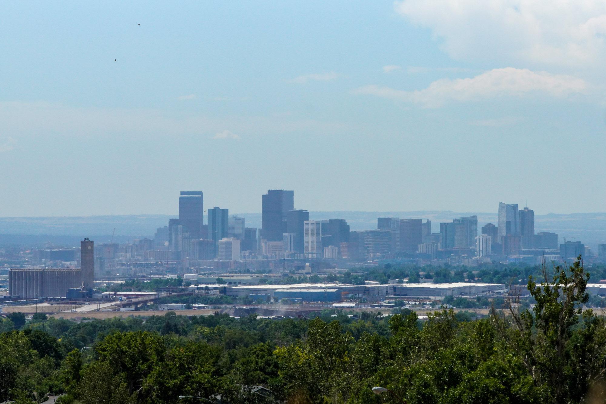 220720-DENVER0-SKYLINE-AIR-POLLUTION