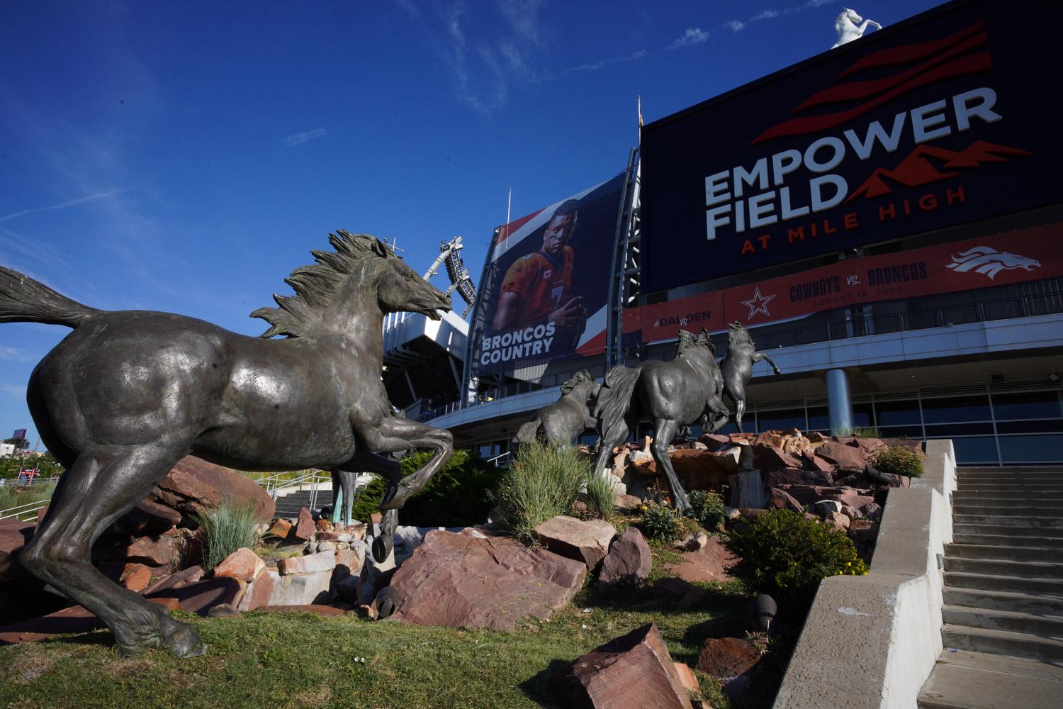 20220812-DENVER-EMPOWER-FIELD-MILE-HIGH-DENVER-BRONCOS