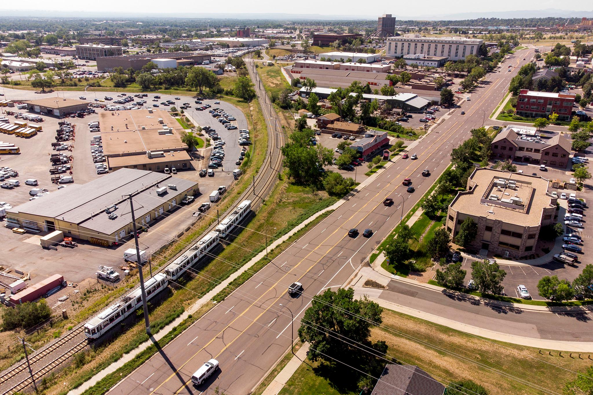 An RTD train drives along Simms Street in Lakewood. Aug. 5, 2022.