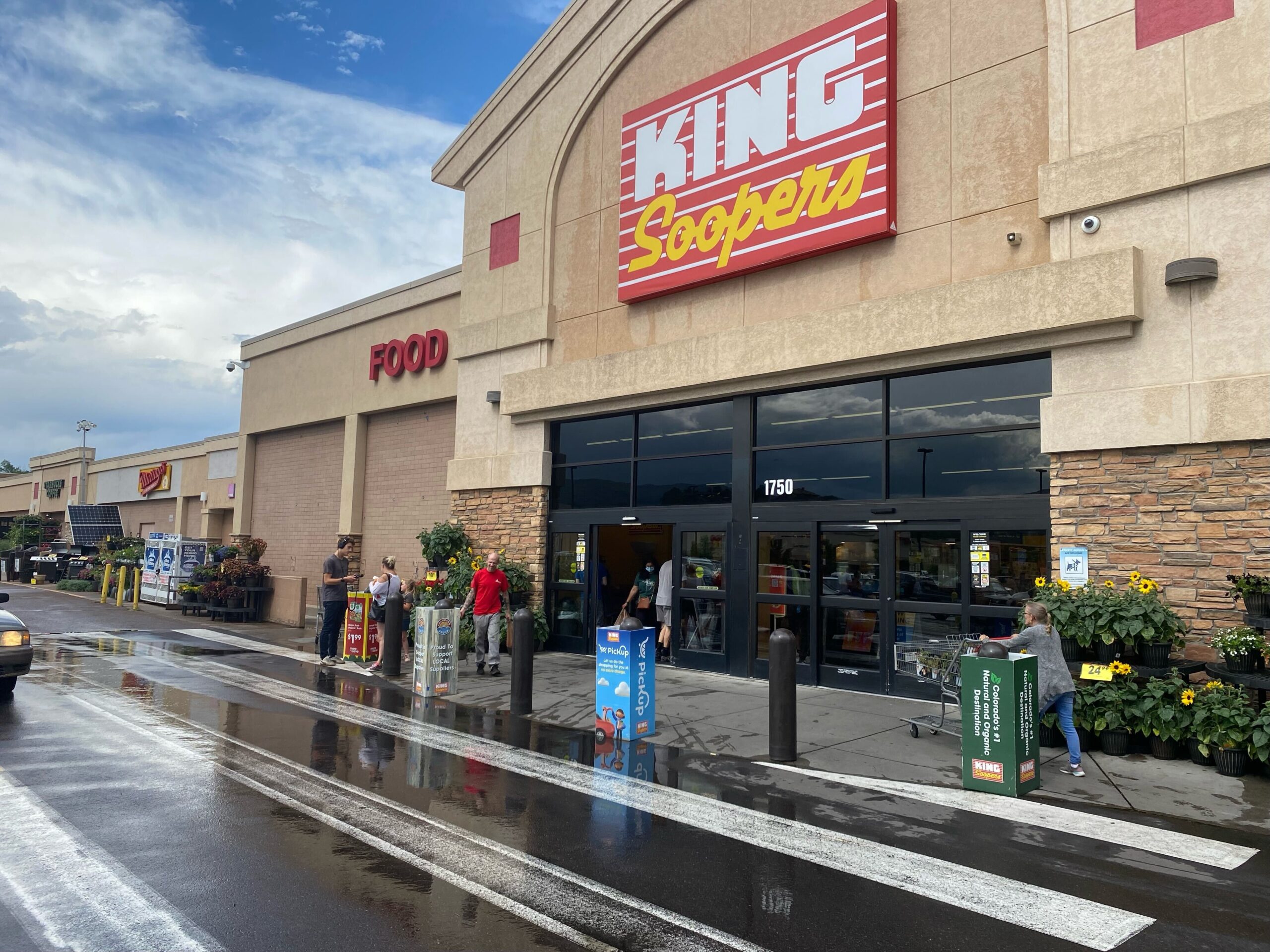 A photo of a King Soopers market in Colorado Springs.