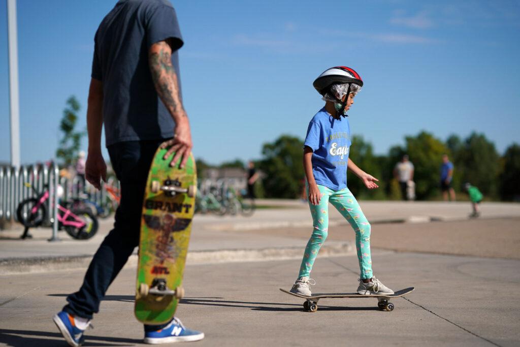 20220927-SKATEBOARD-CLASS-EAGLE-CREST-LONGMONT