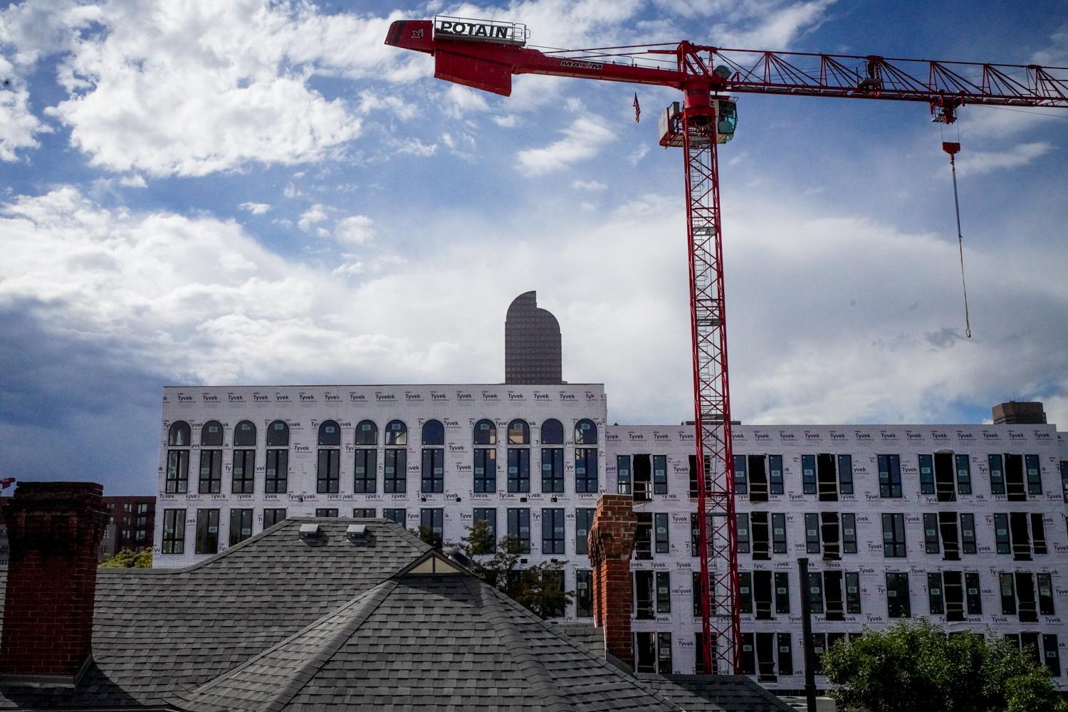 20220927-APARTMENT-CONSTRUCTION-DENVER