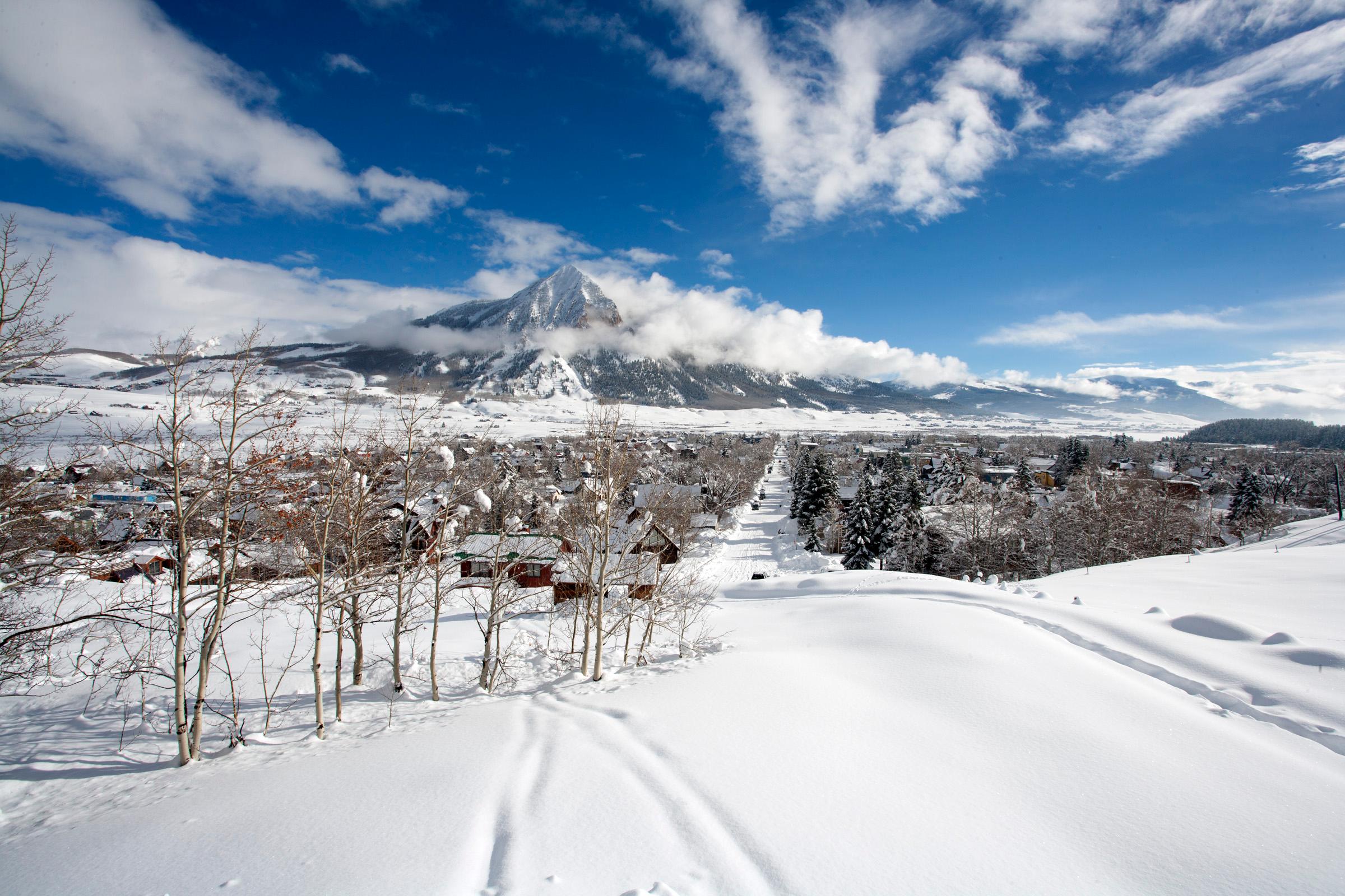 CRESTED BUTTE AP