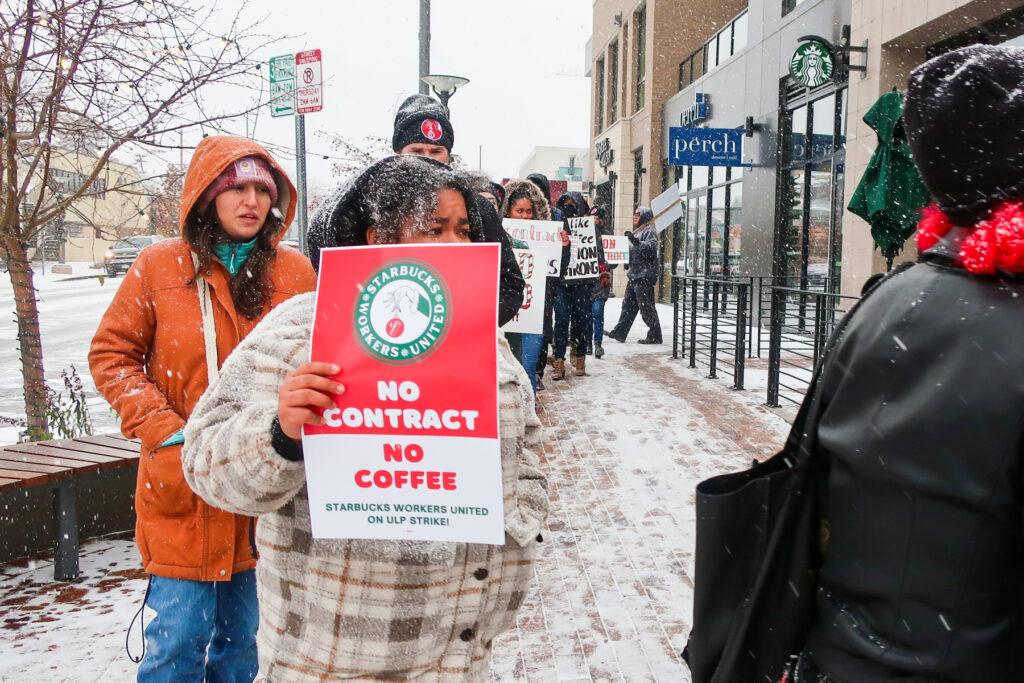 20221117-STARBUCKS-UNION-STRIKE