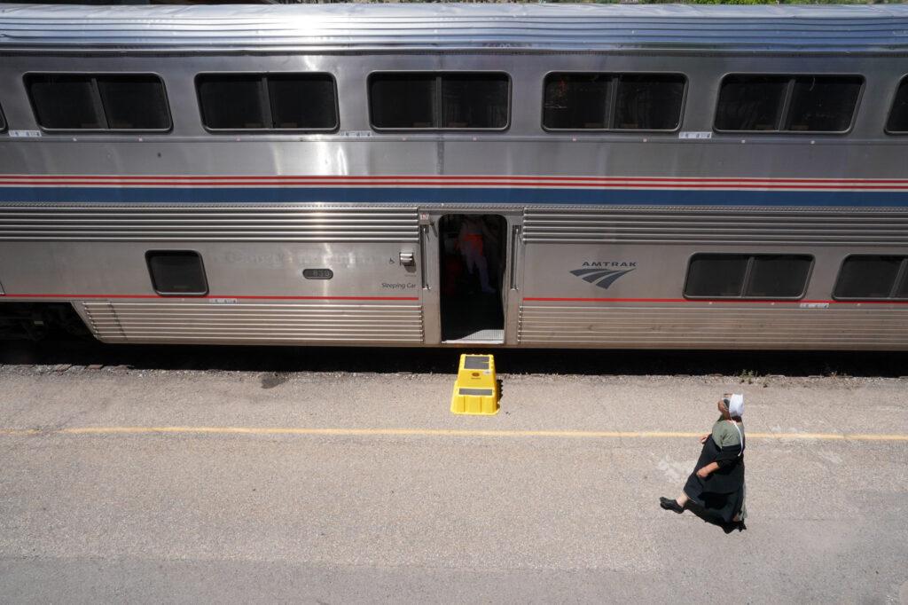 POY-2022-JULY-AMTRAK-ZEPHYR-TRAIN-GLENWOOD-SPRINGS